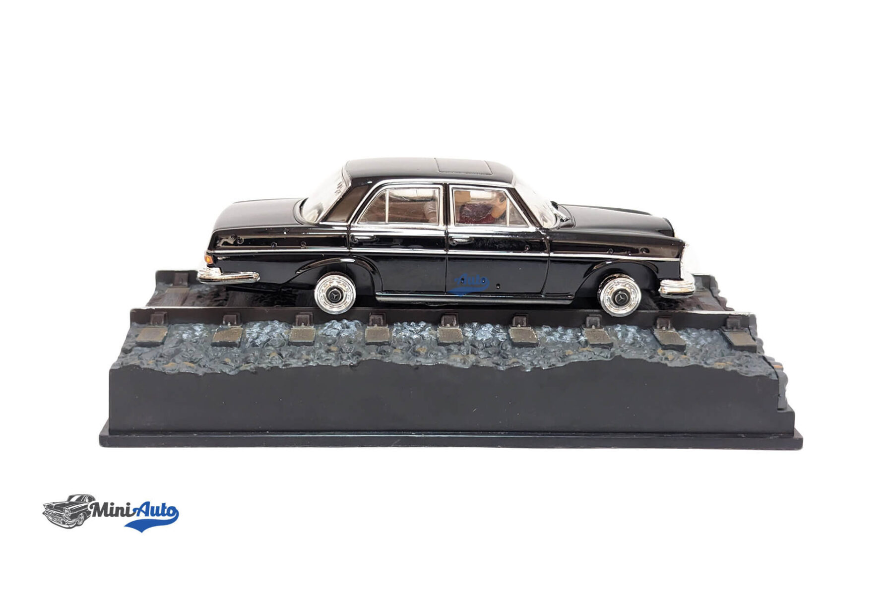 Mercedes 250SE (W108) James Bond 007 - Black - Image 2