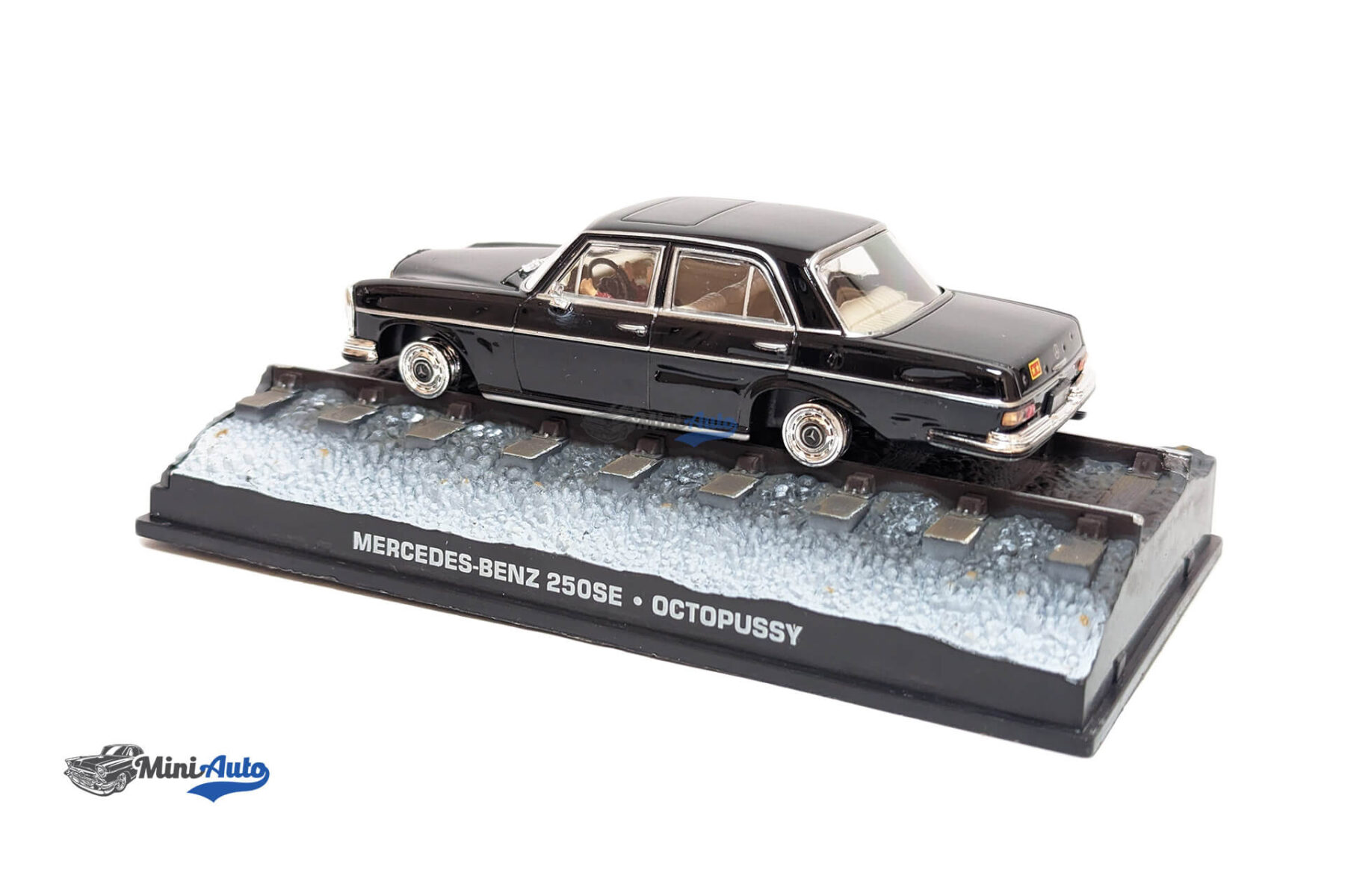 Mercedes 250SE (W108) James Bond 007 - Black - Image 8