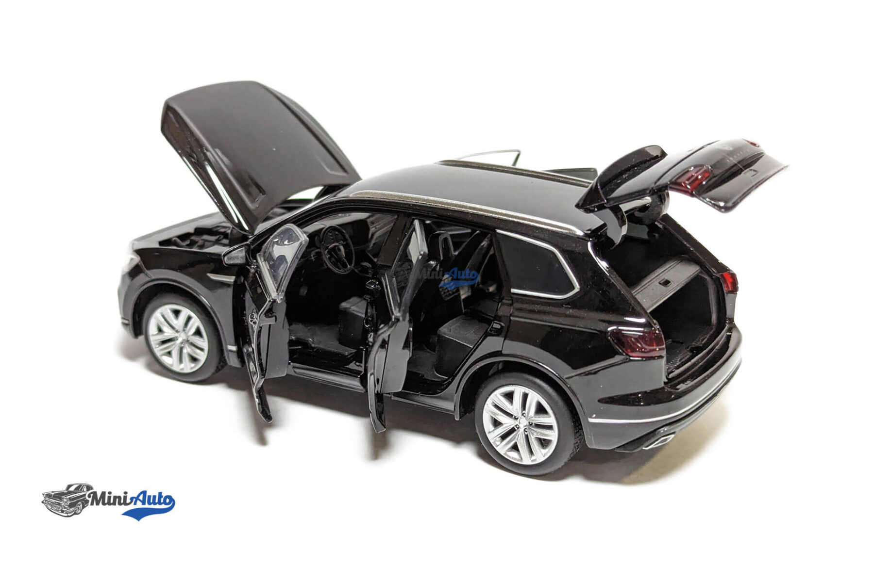 Volkswagen Touareg - 2017 - Black - Image 5