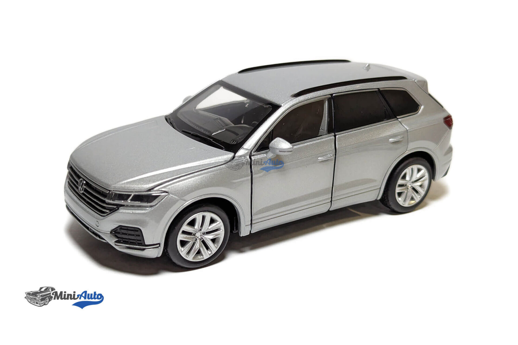 Volkswagen Touareg - 2017 - Gray - Image 6