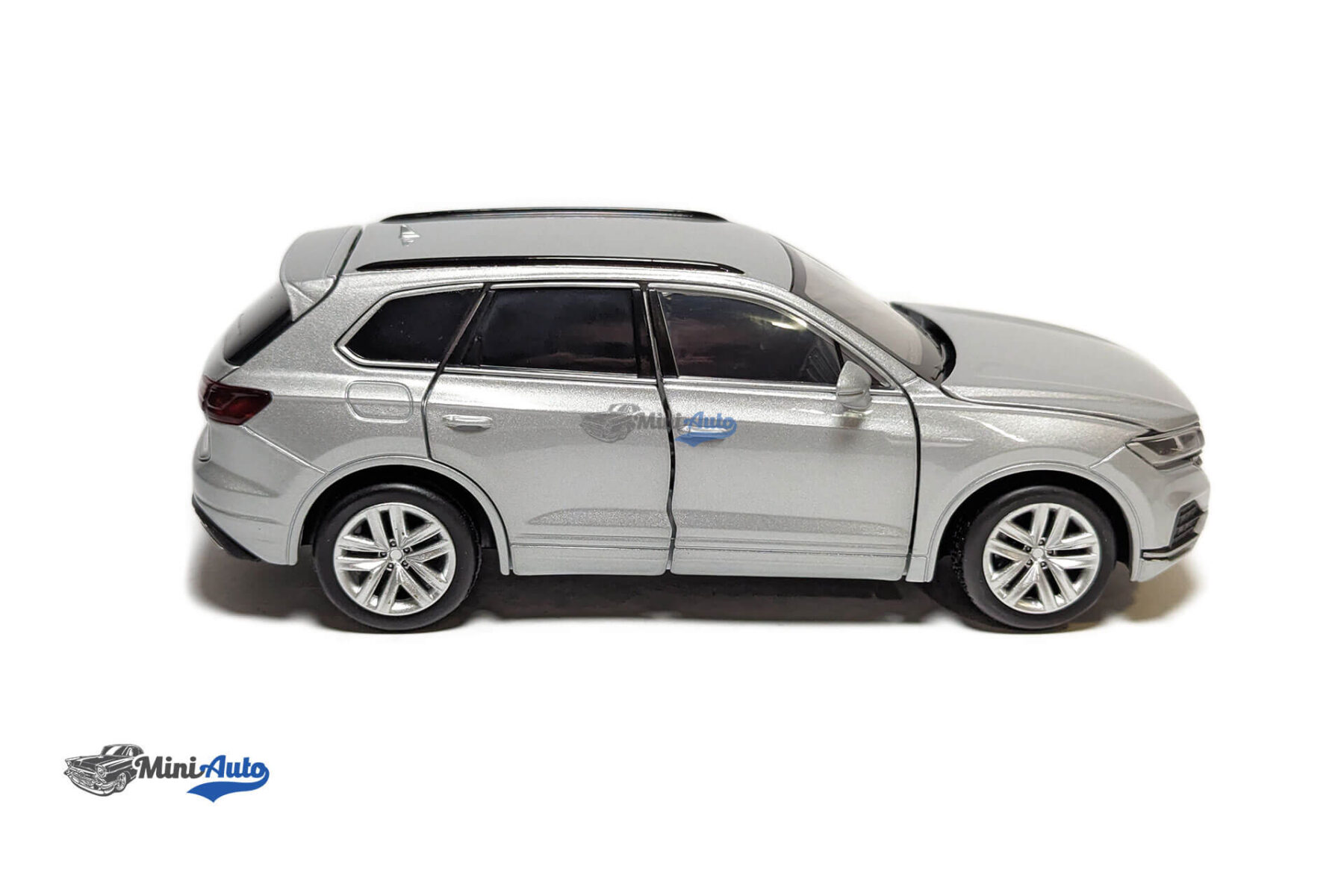 Volkswagen Touareg - 2017 - Gray - Image 11