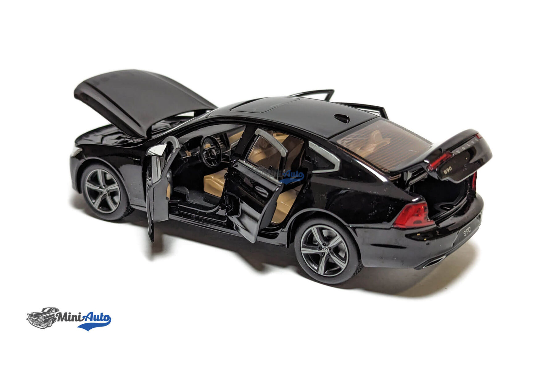 Volvo S90  - 2018 - Black - Image 5