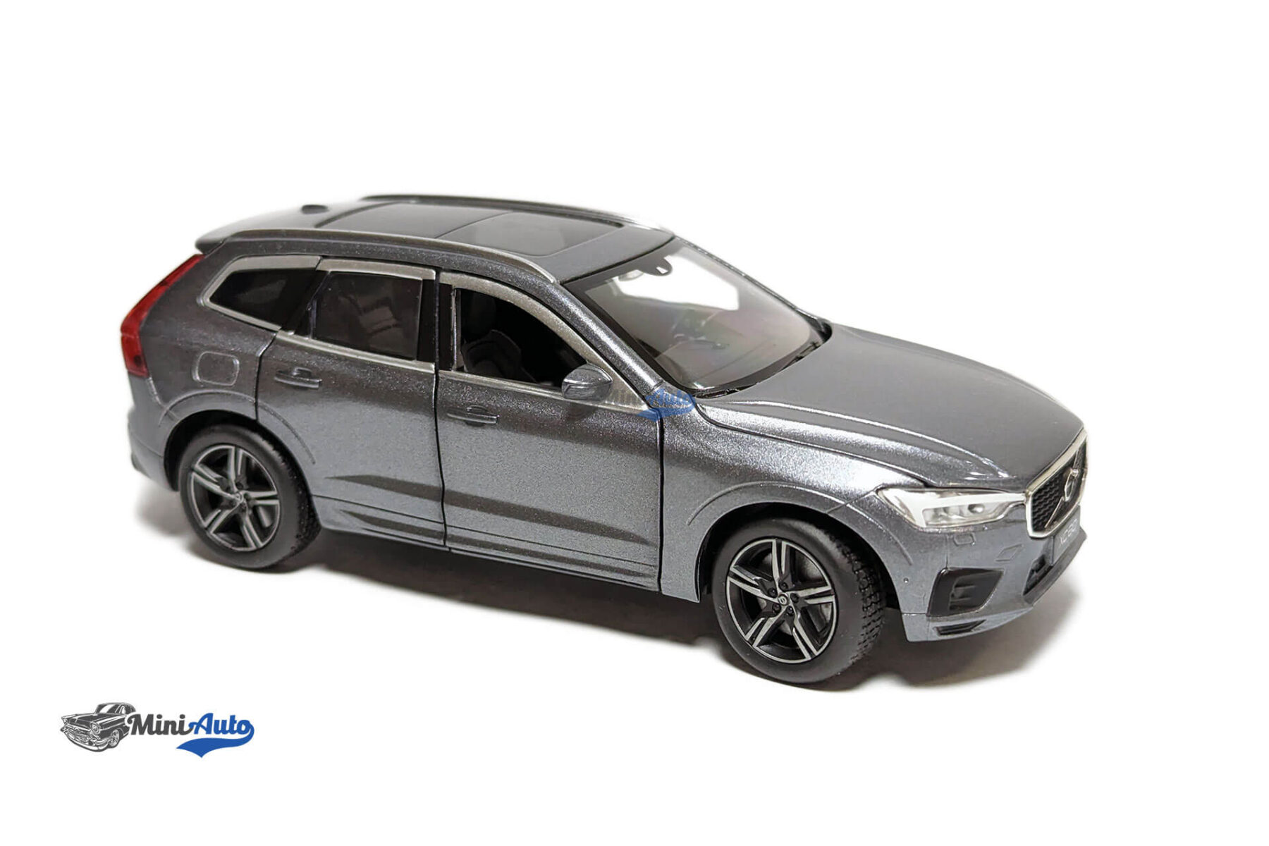 Volvo XC-60 - 2018 - Grey - Image 7