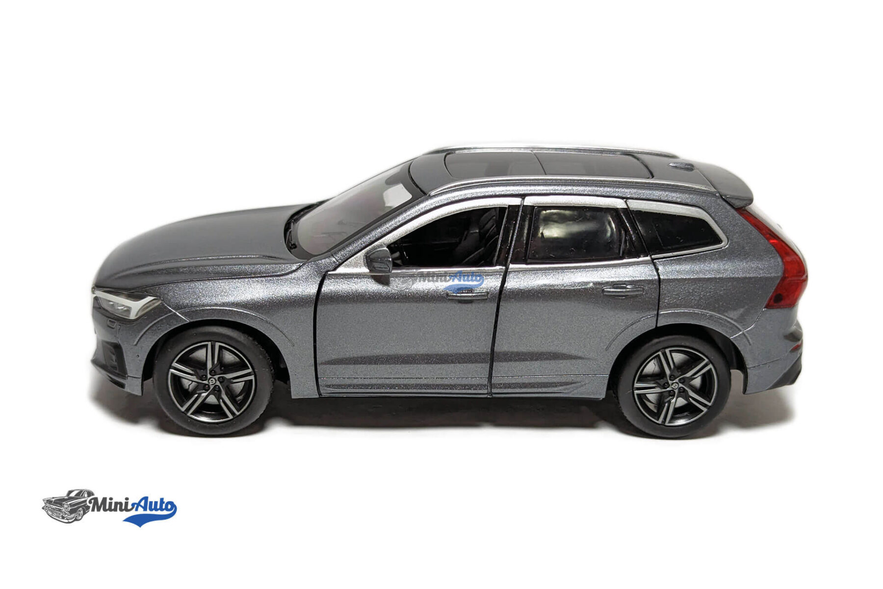 Volvo XC-60 - 2018 - Grey - Image 11