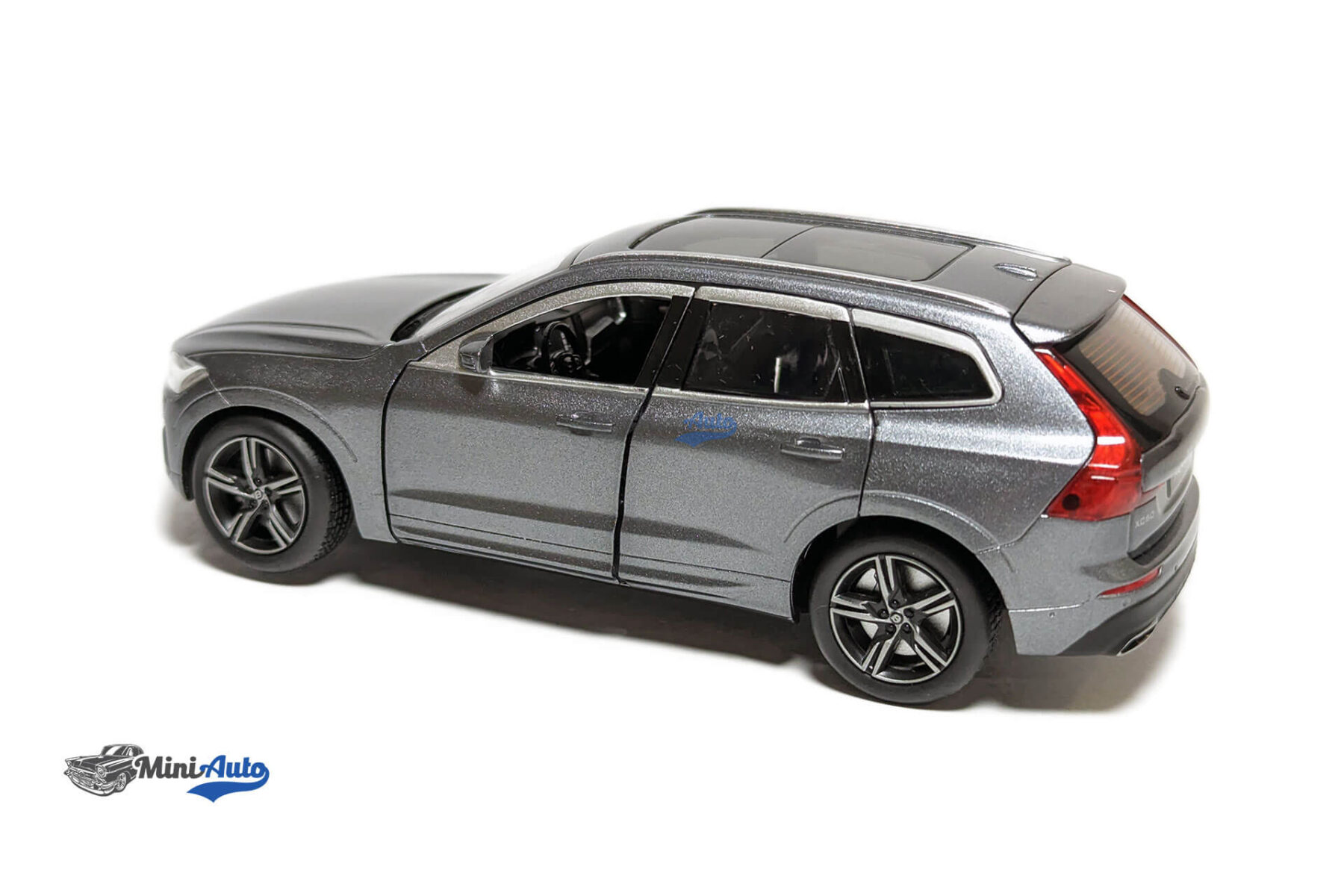 Volvo XC-60 - 2018 - Grey - Image 9