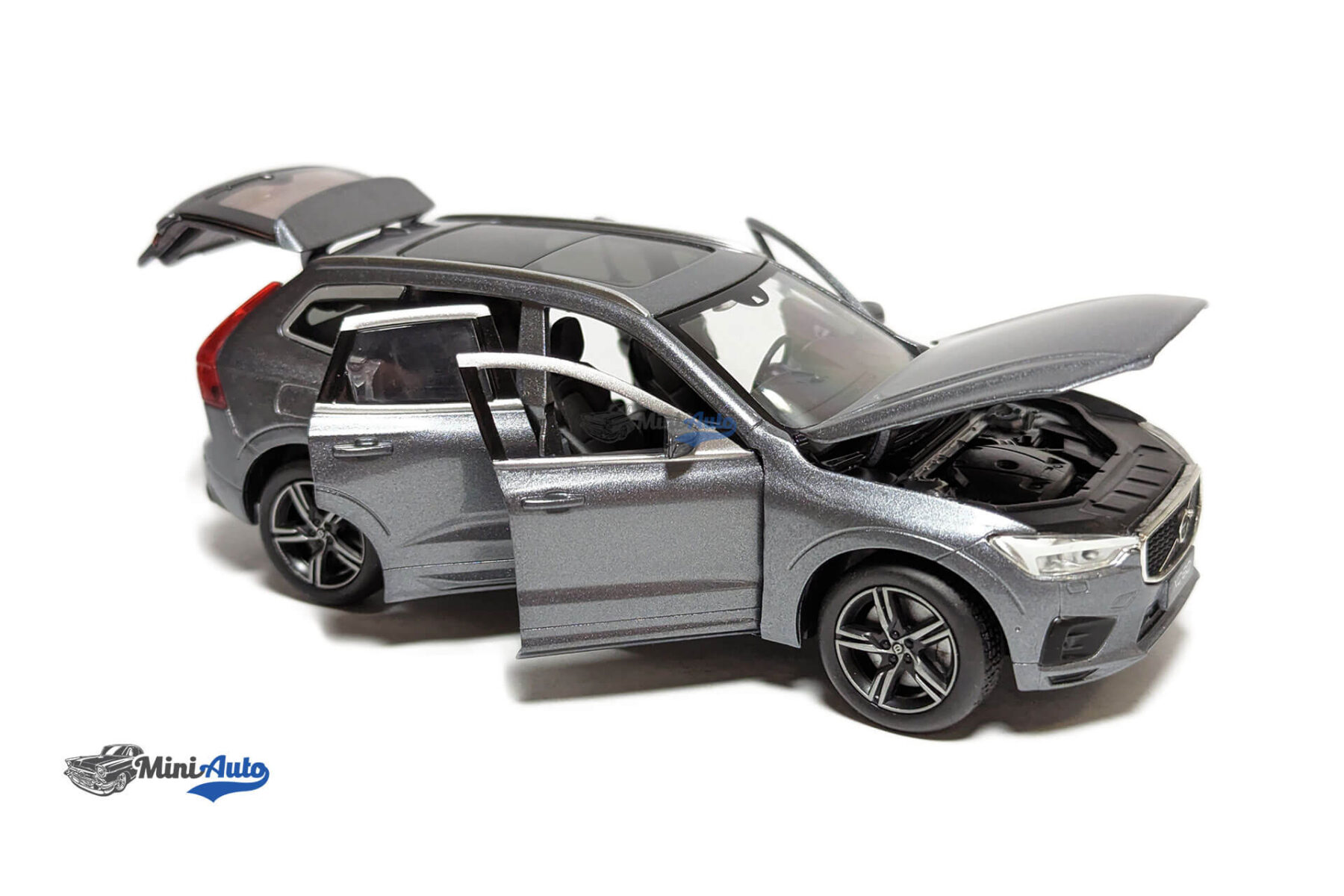 Volvo XC-60 - 2018 - Grey - Image 3