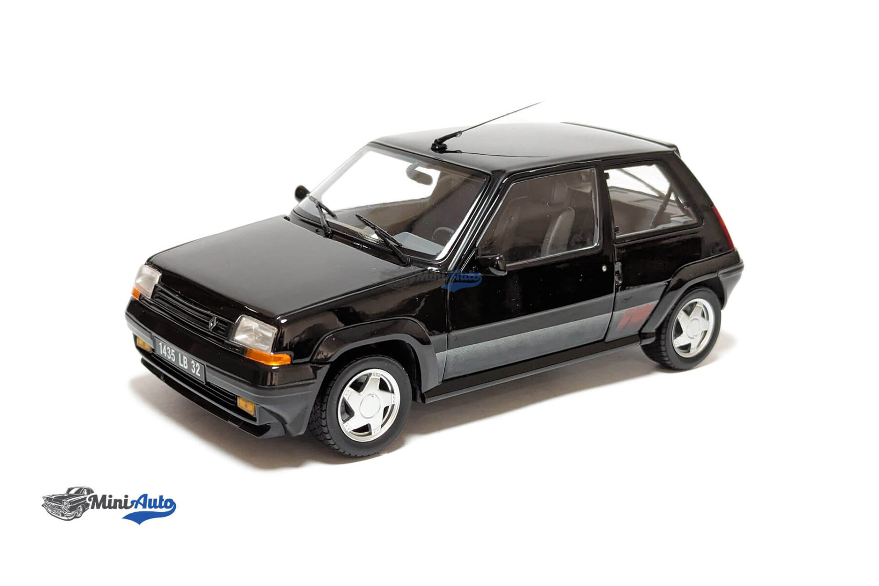 Renault SuperCinq GT Turbo - 1989 ‐ Black - Image 6