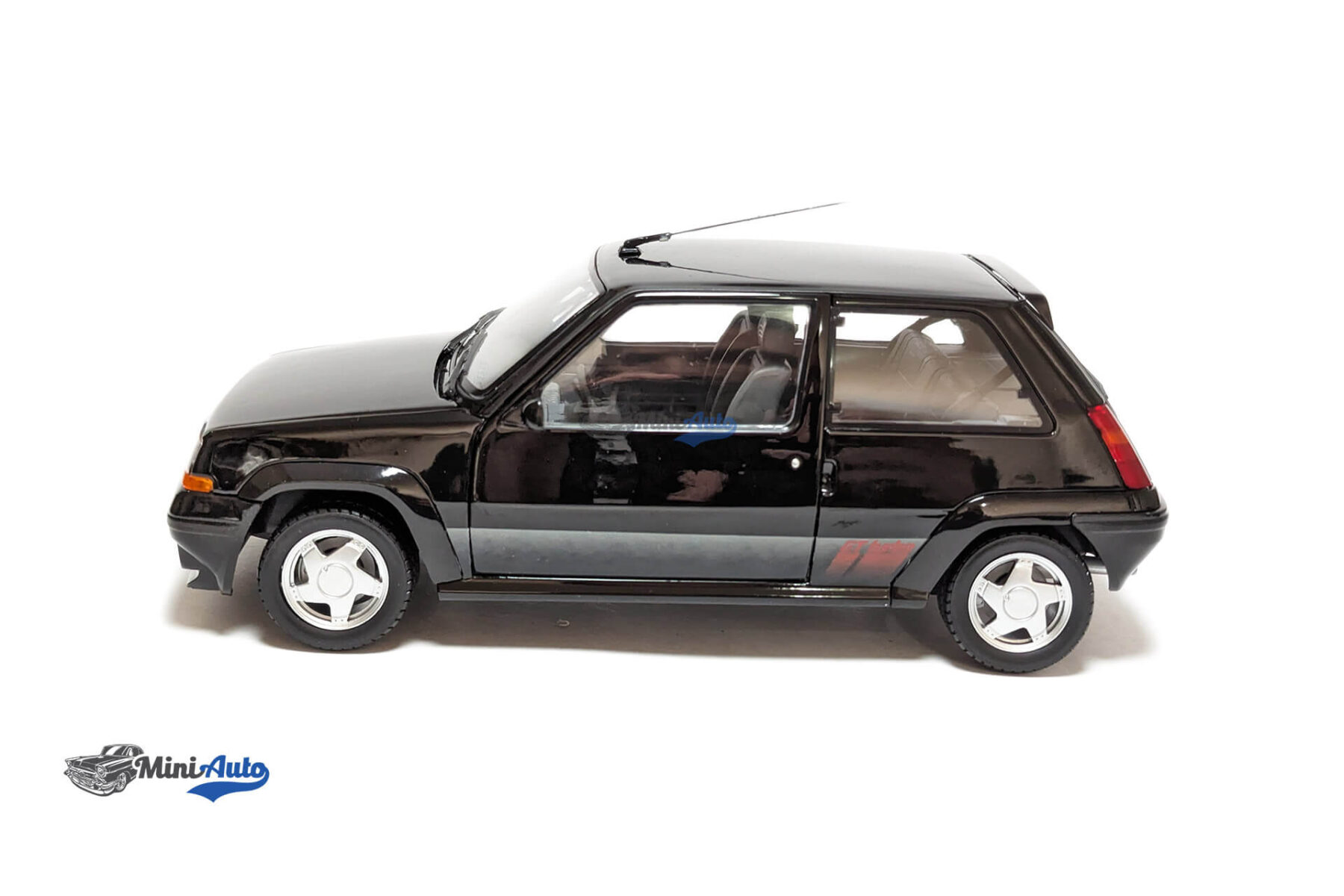 Renault SuperCinq GT Turbo - 1989 ‐ Black - Image 10