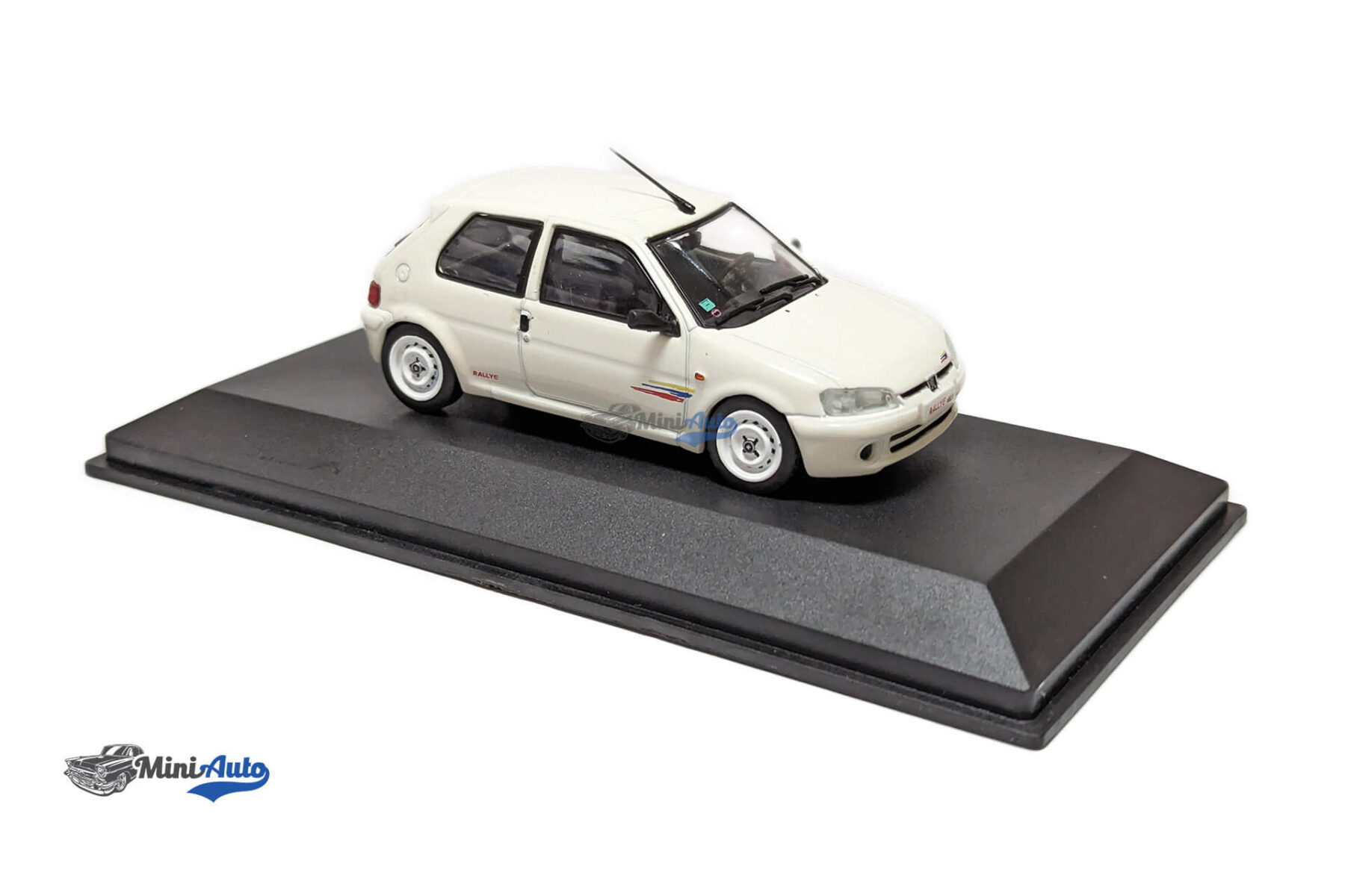 Peugeot 106 PH.2 Rally - 1995 - White - Image 4