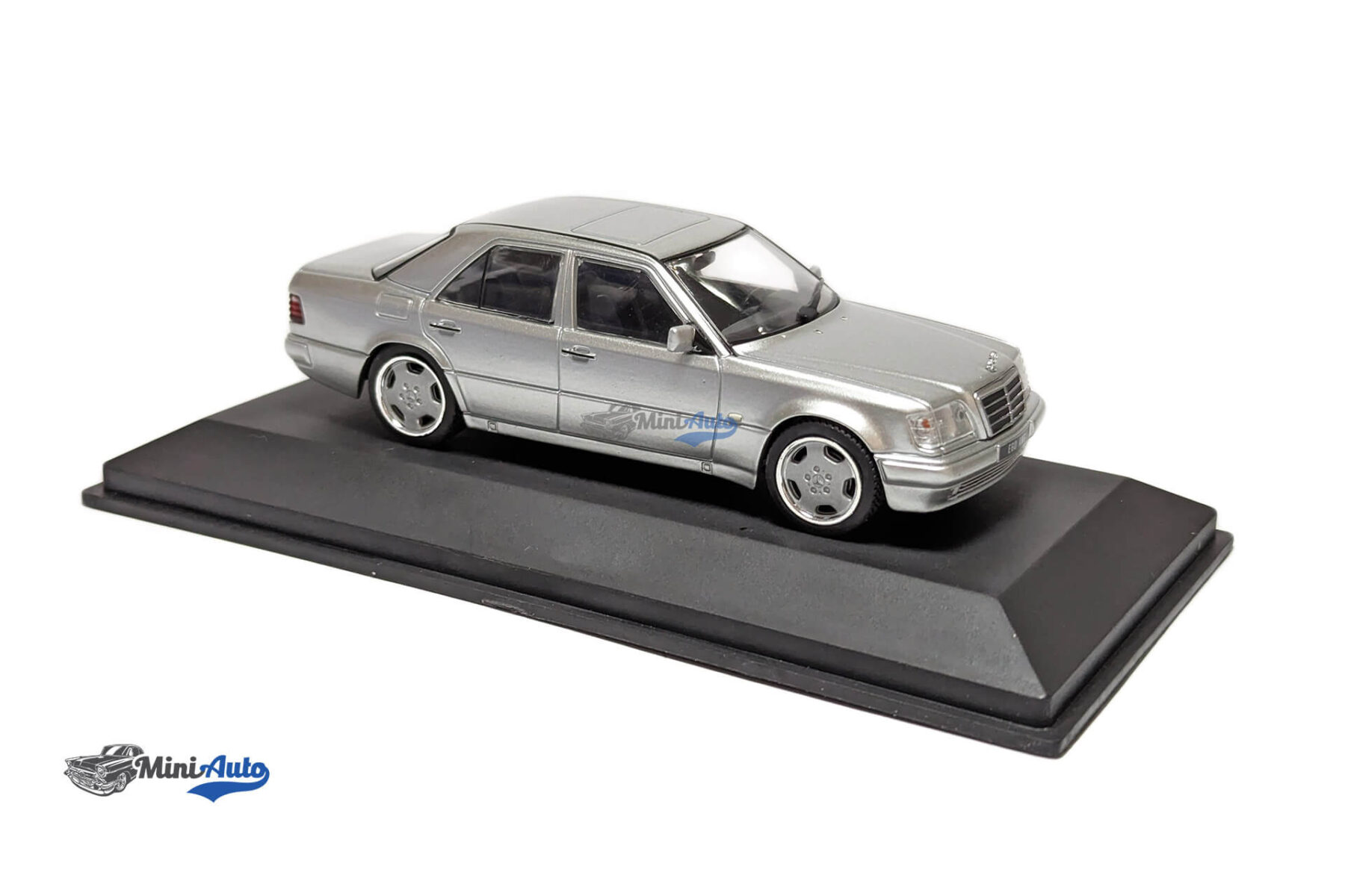 Mercedes-Benz (W124) E60 AMG - 1994 - Silver - Image 5