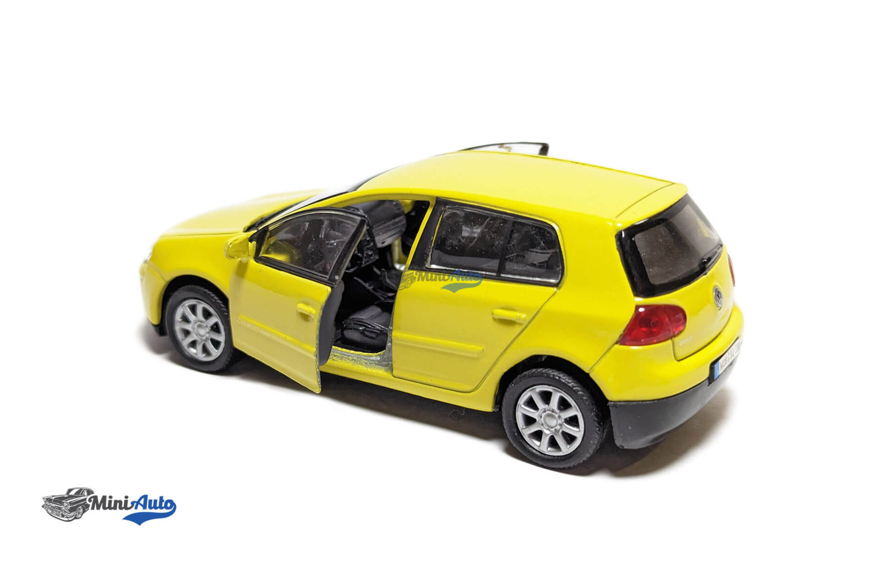 Volkswagen Golf V - 2005 - Yellow (1:34-1:39) - Image 5