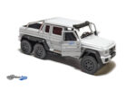 Mercedes Benz G63 AMG 6X6 - 2007 - White - 1:34-1:39 - Image 3