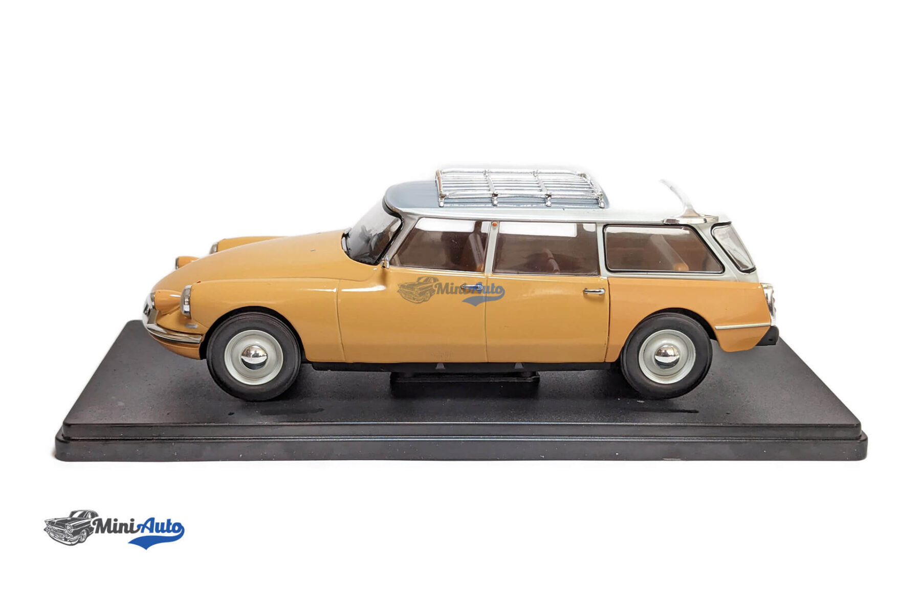 Citroen ID 19 Break - 1970 - Creme/white - Image 2