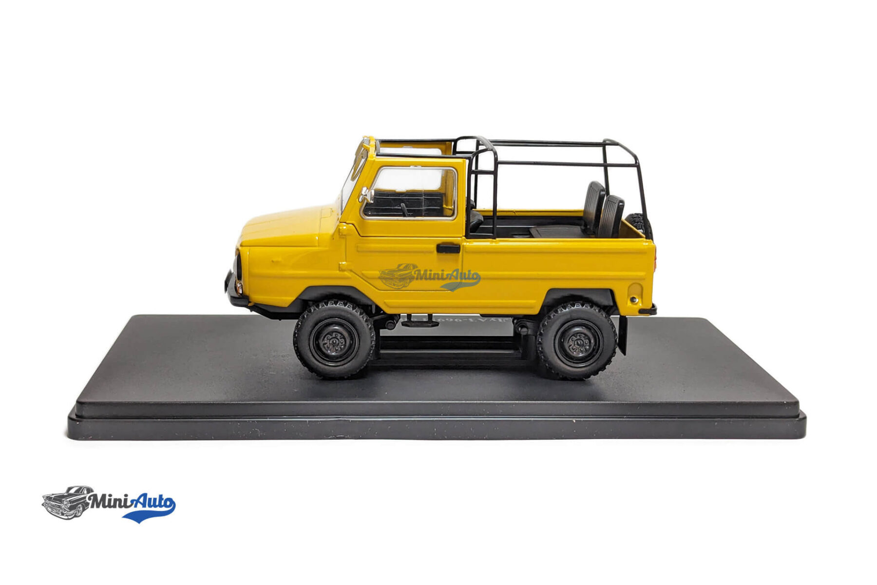 LuAZ 969M Volyn - 1979 - Yellow - Image 2