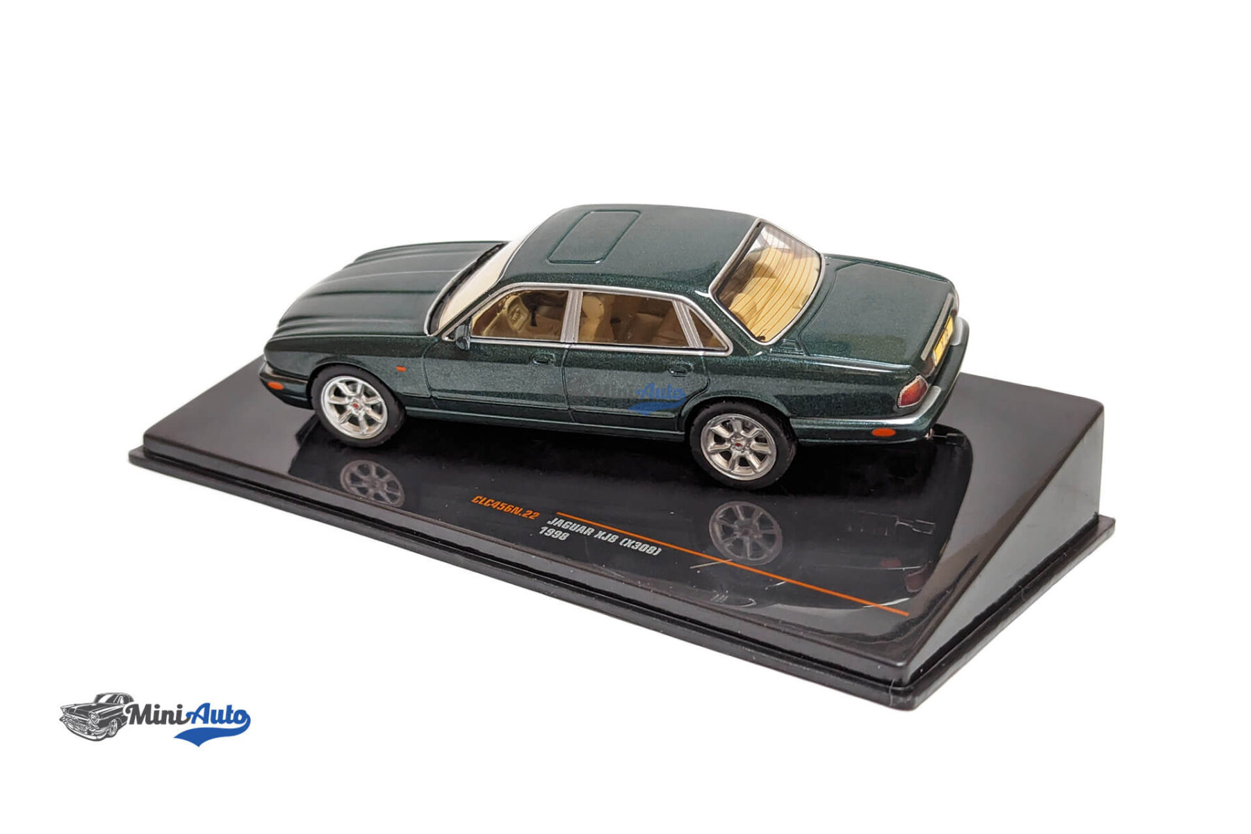 Jaguar XJ8 (X 308) RHD - 1998 - Green - Image 7