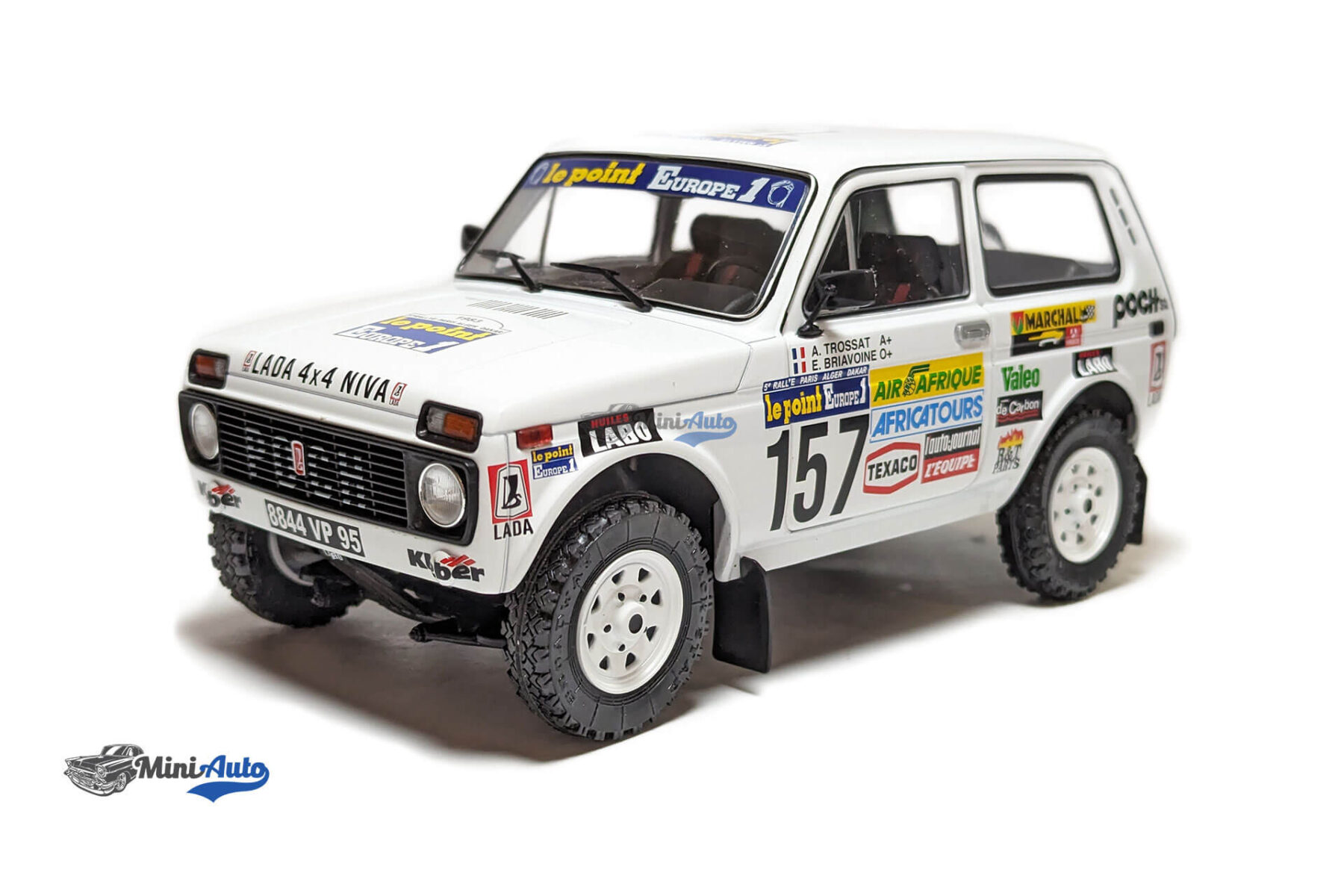 Lada Niva Paris Dakar #157 Trossat / Briavoine - 1983 - White - Image 6