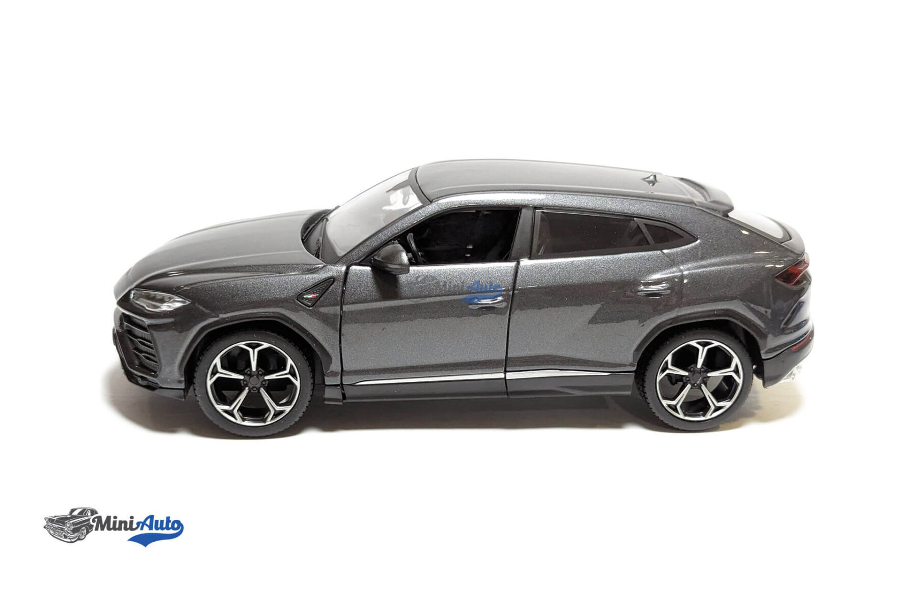 Lamborghini Urus - 2018 - Grey - Image 11