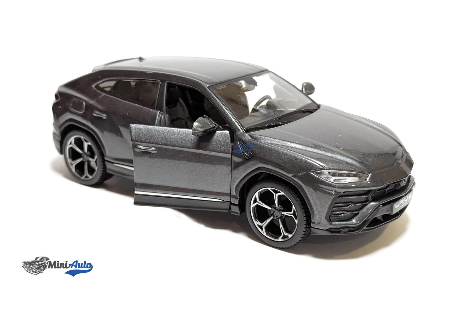 Lamborghini Urus - 2018 - Grey - Image 3