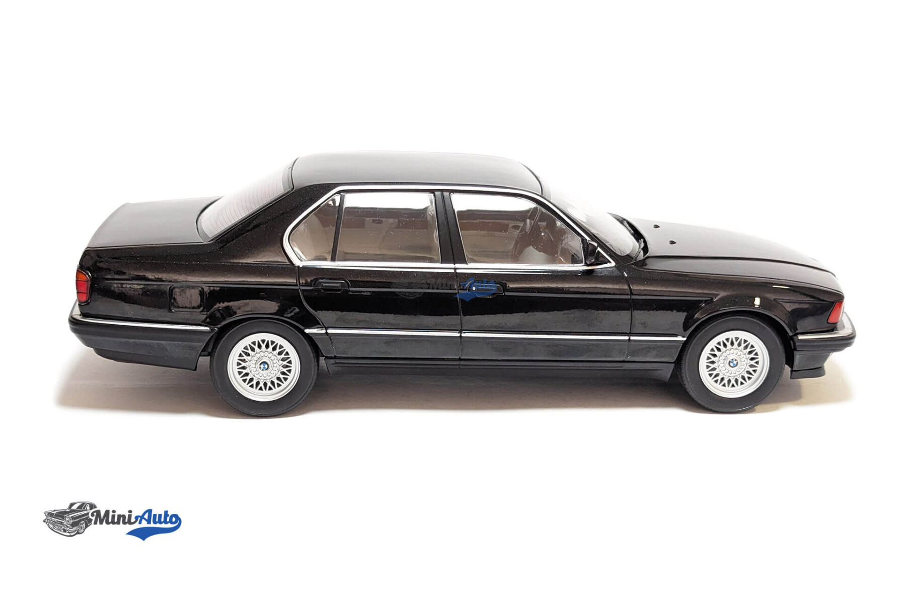 BMW 740i (E32) 7er / 7 series - 1992 - Black - Image 3