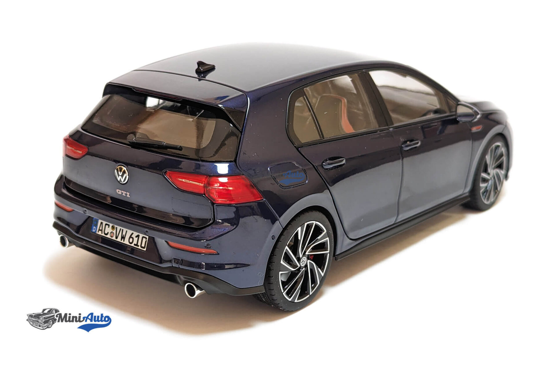 N188594---Volkswagen-Golf-GTI---2020---Blue-metallic_6 Volkswagen Golf GTI - 2020 - Blue - Image 8
