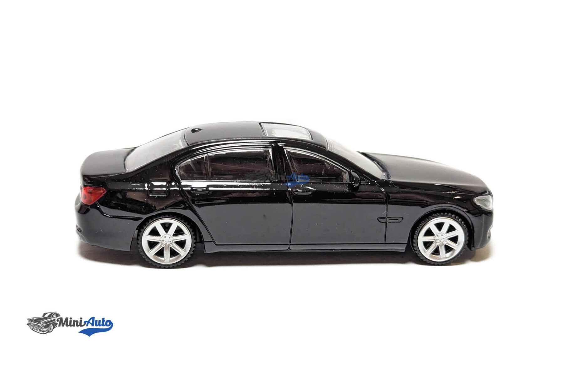 BMW 7 Series - 2018 - Black - Image 3