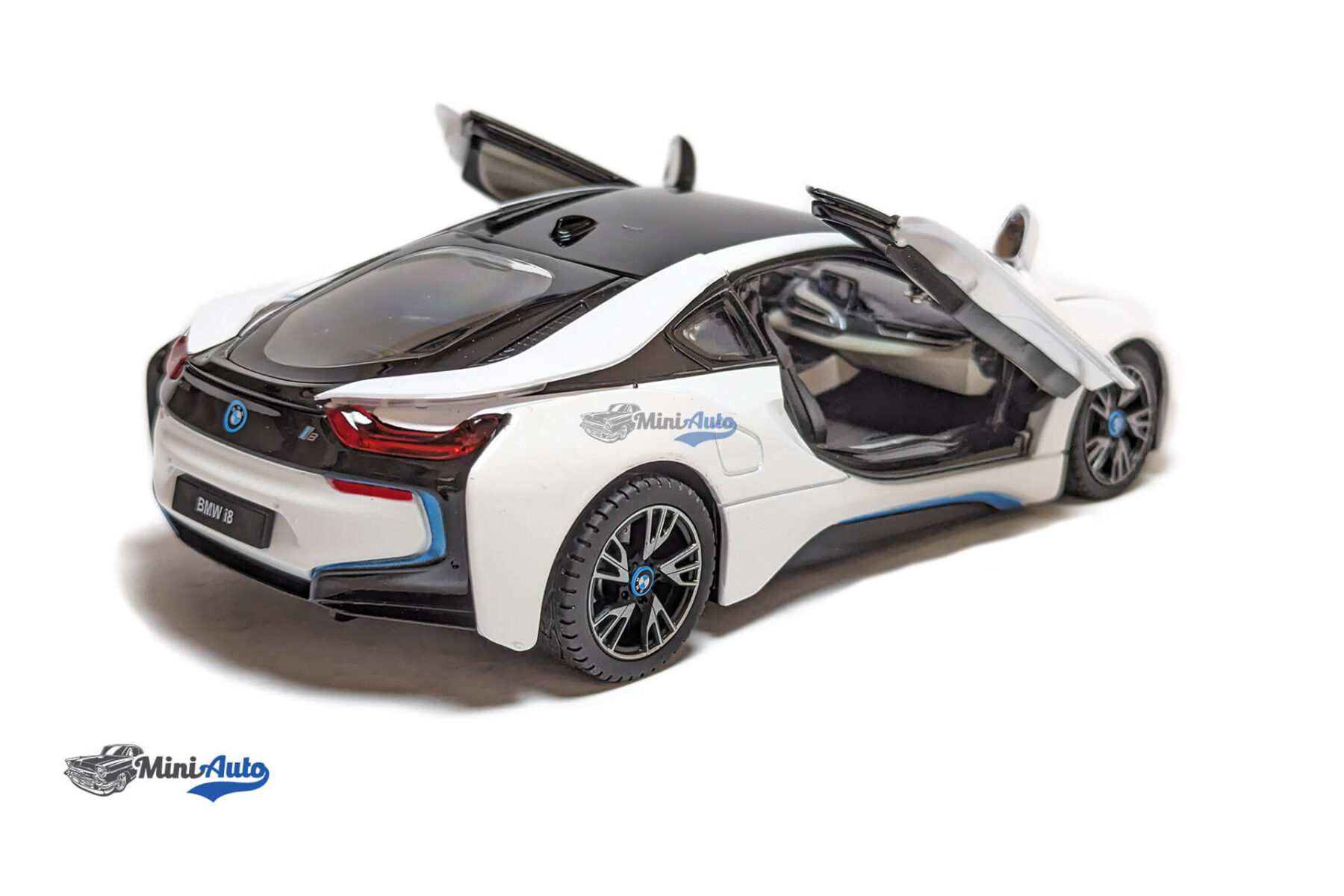 BMW i8 - 2016 - White - Image 4
