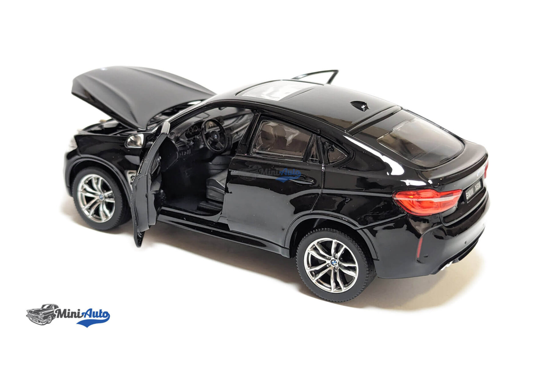 BMW X6M - 2016 - Black - Image 4