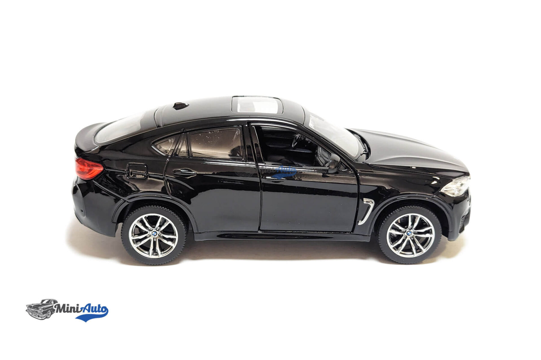 BMW X6M - 2016 - Black - Image 10