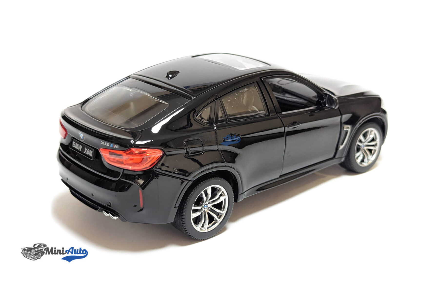 BMW X6M - 2016 - Black - Image 8