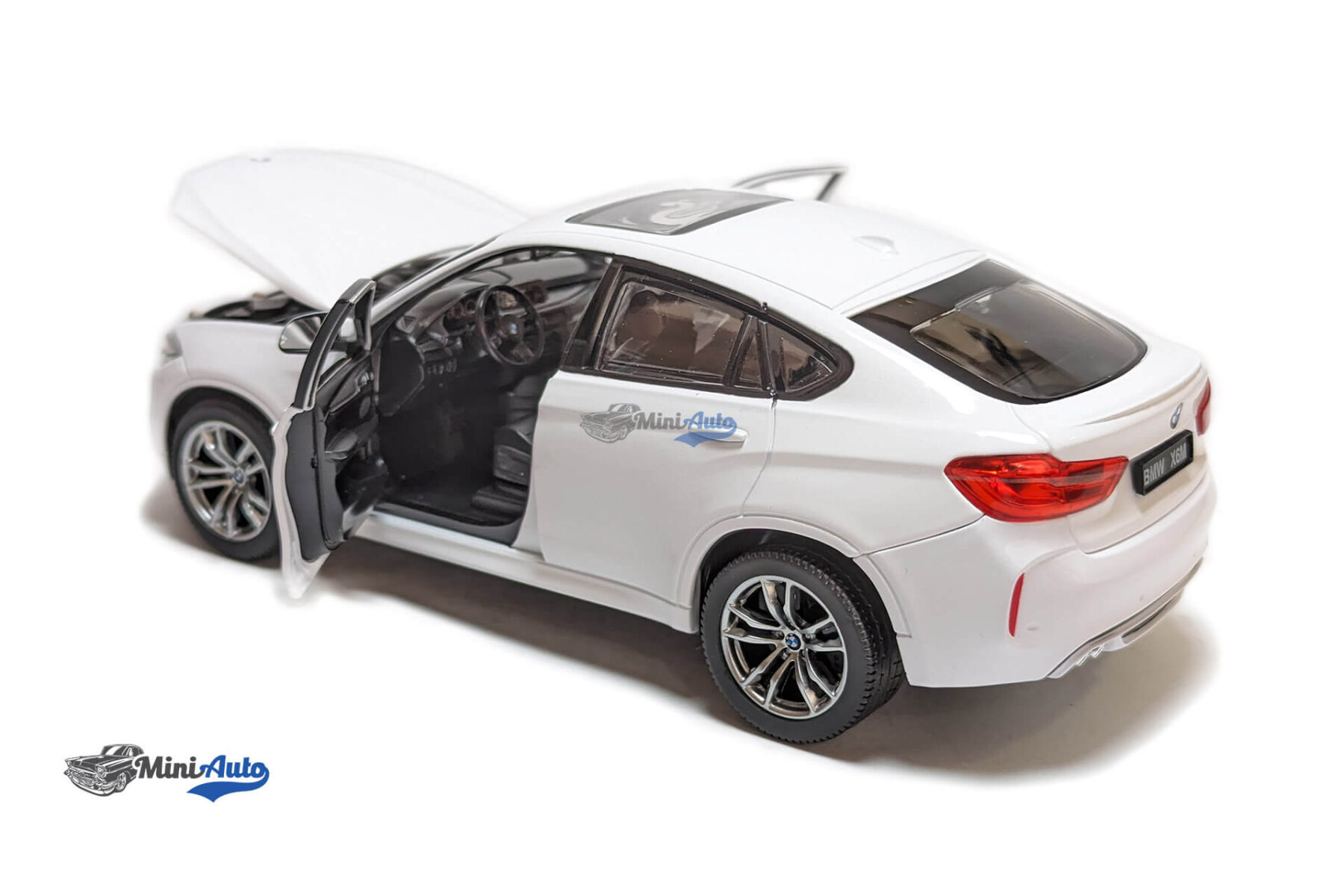 BMW X6M - 2016 - White - Image 4