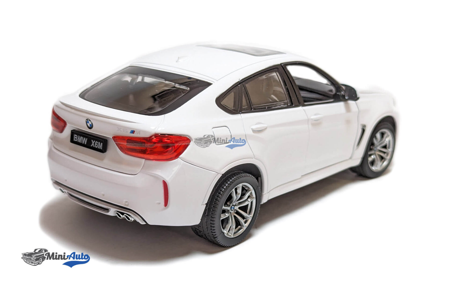 BMW X6M - 2016 - White - Image 8