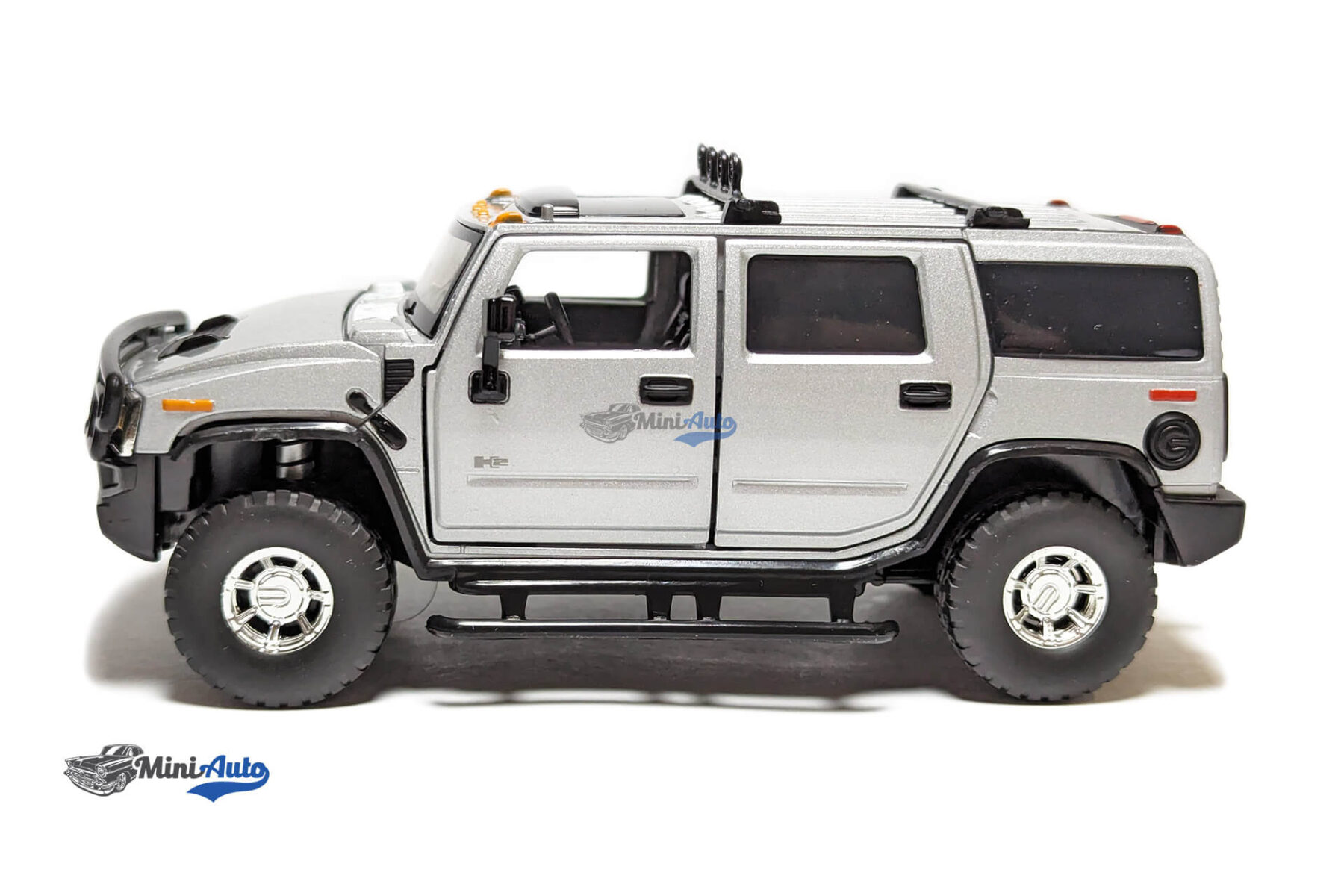 TAY32160011---Hummer-H2----2003---Silver_4 Hummer H2 - 2003 - Silver - Image 10