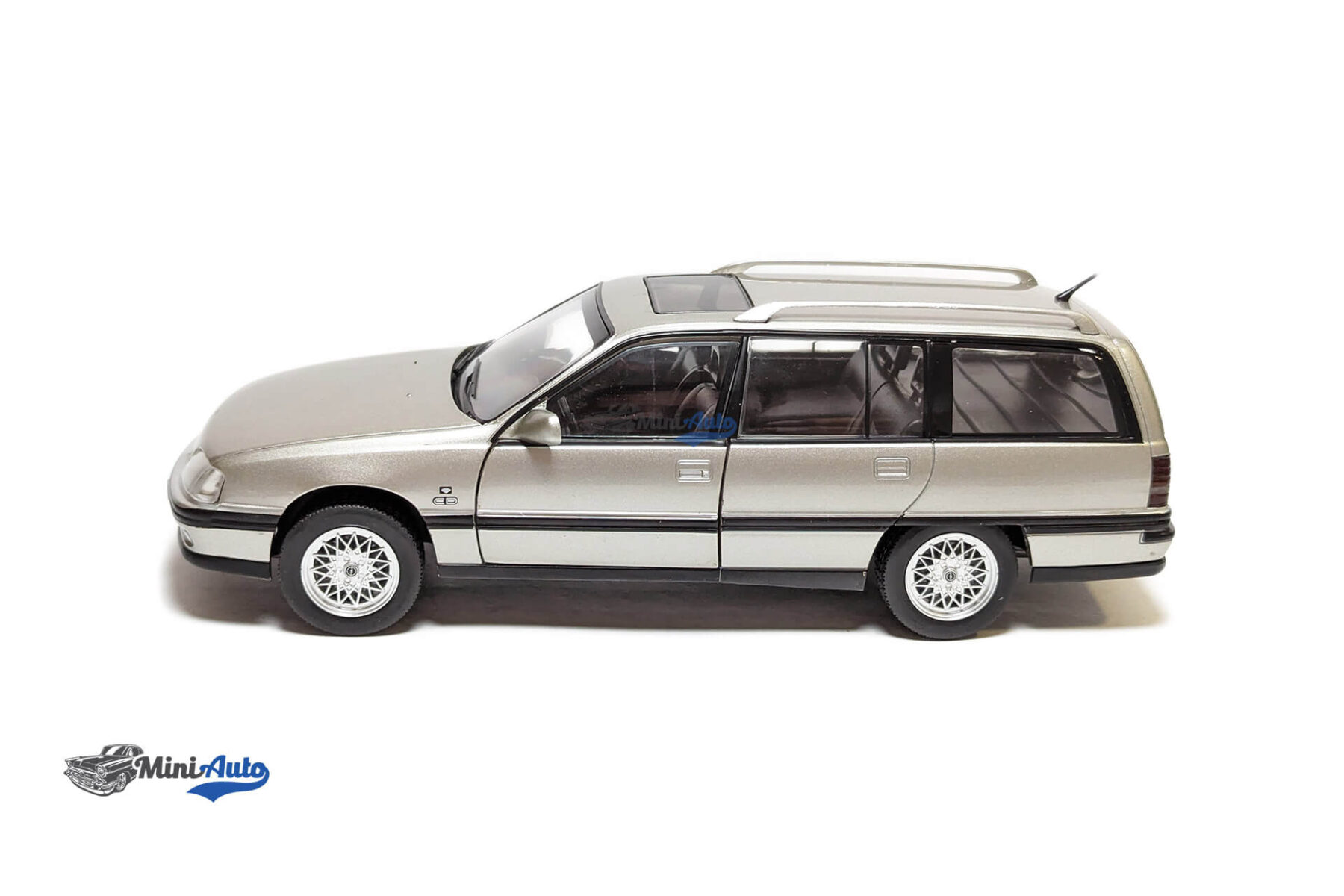Opel Omega A2 Caravan - 1990 - Gray - Image 10