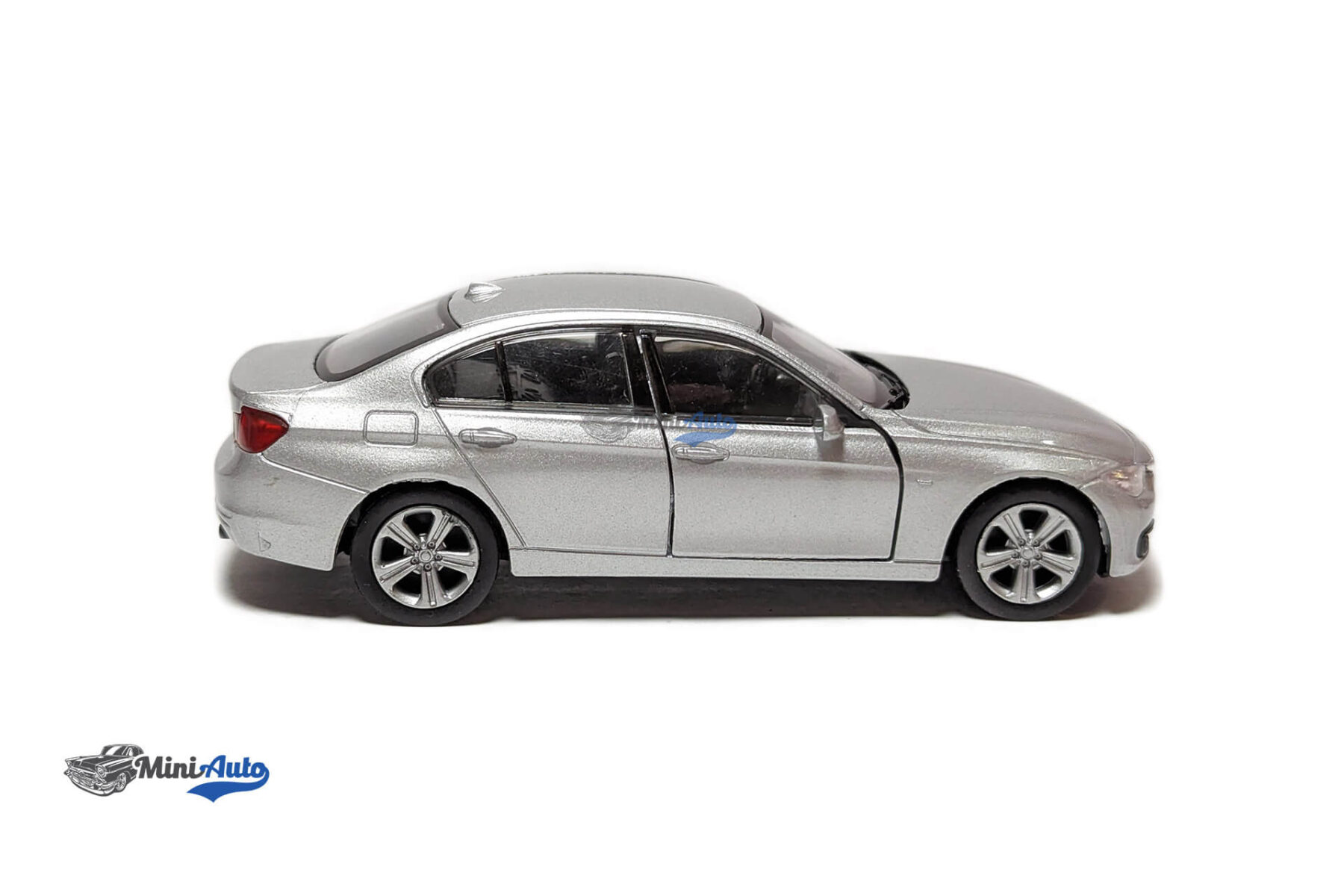 BMW 335i - 2012 - Silver - 1:34-1:39 - Image 10