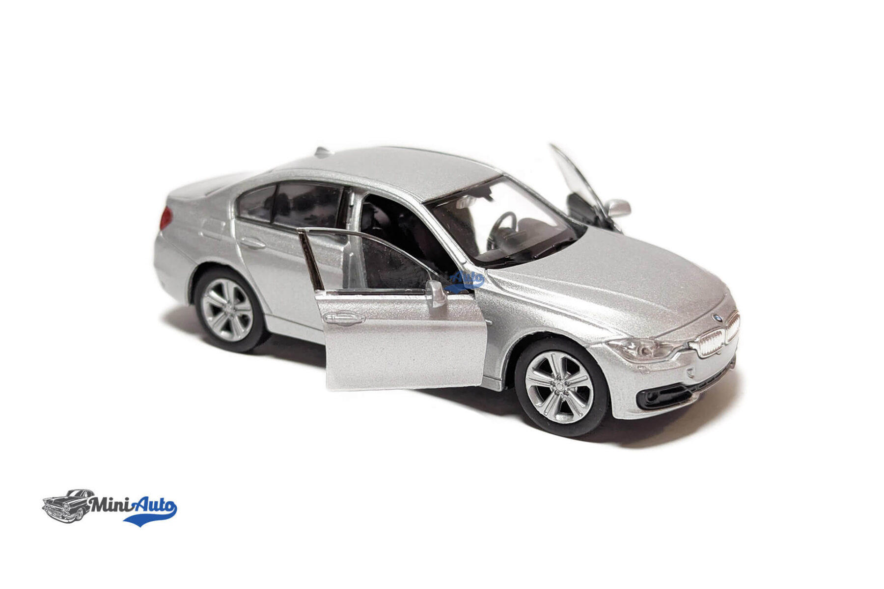 BMW 335i - 2012 - Silver - 1:34-1:39 - Image 3