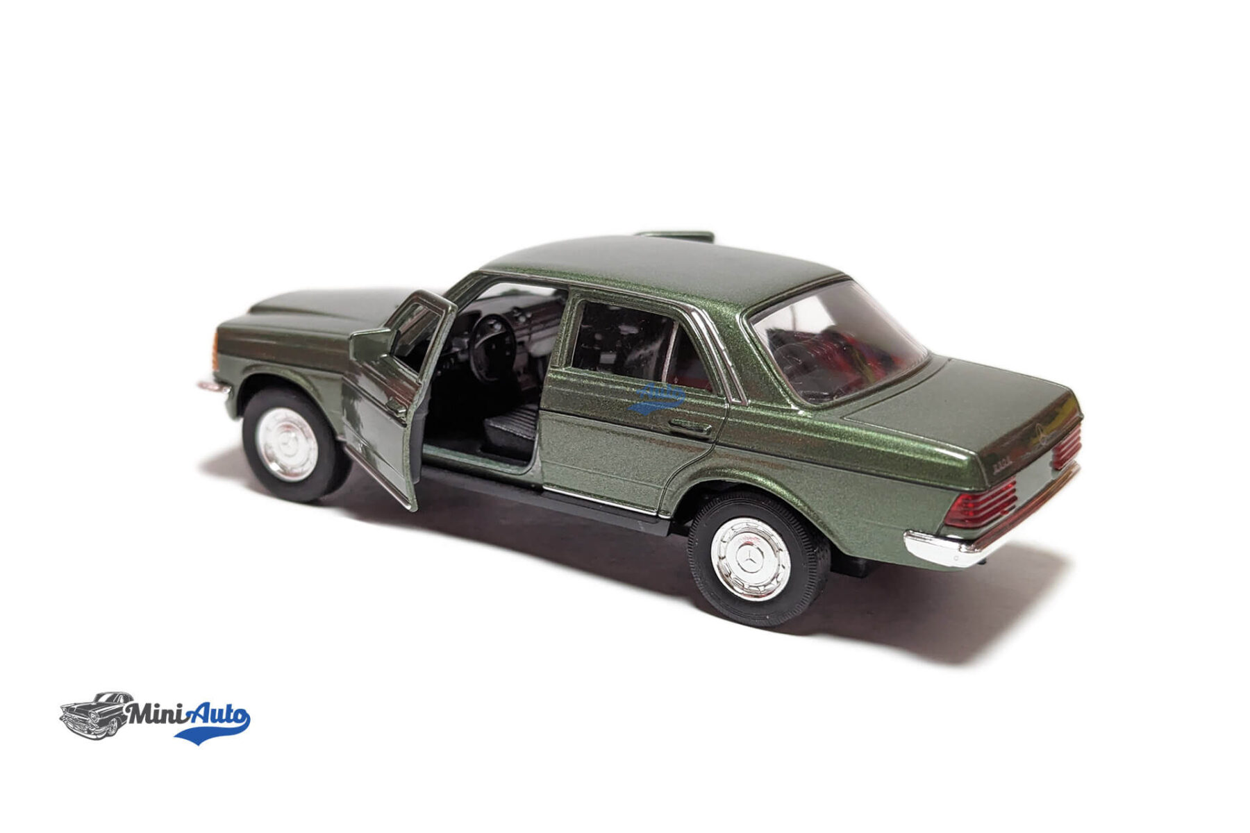 Mercedes-Benz E-Class W123 - 1981 - Green - 1:34-1:39 - Image 4