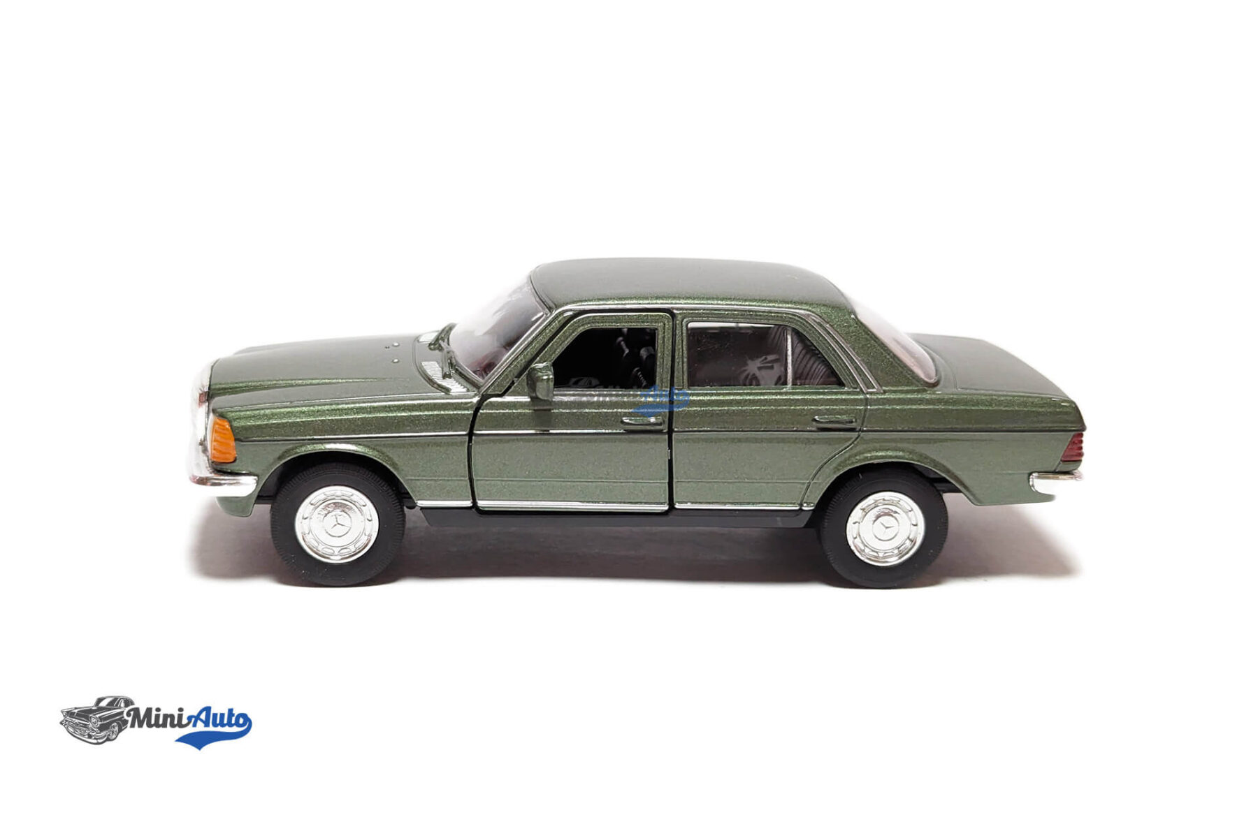Mercedes-Benz E-Class W123 - 1981 - Green - 1:34-1:39 - Image 10
