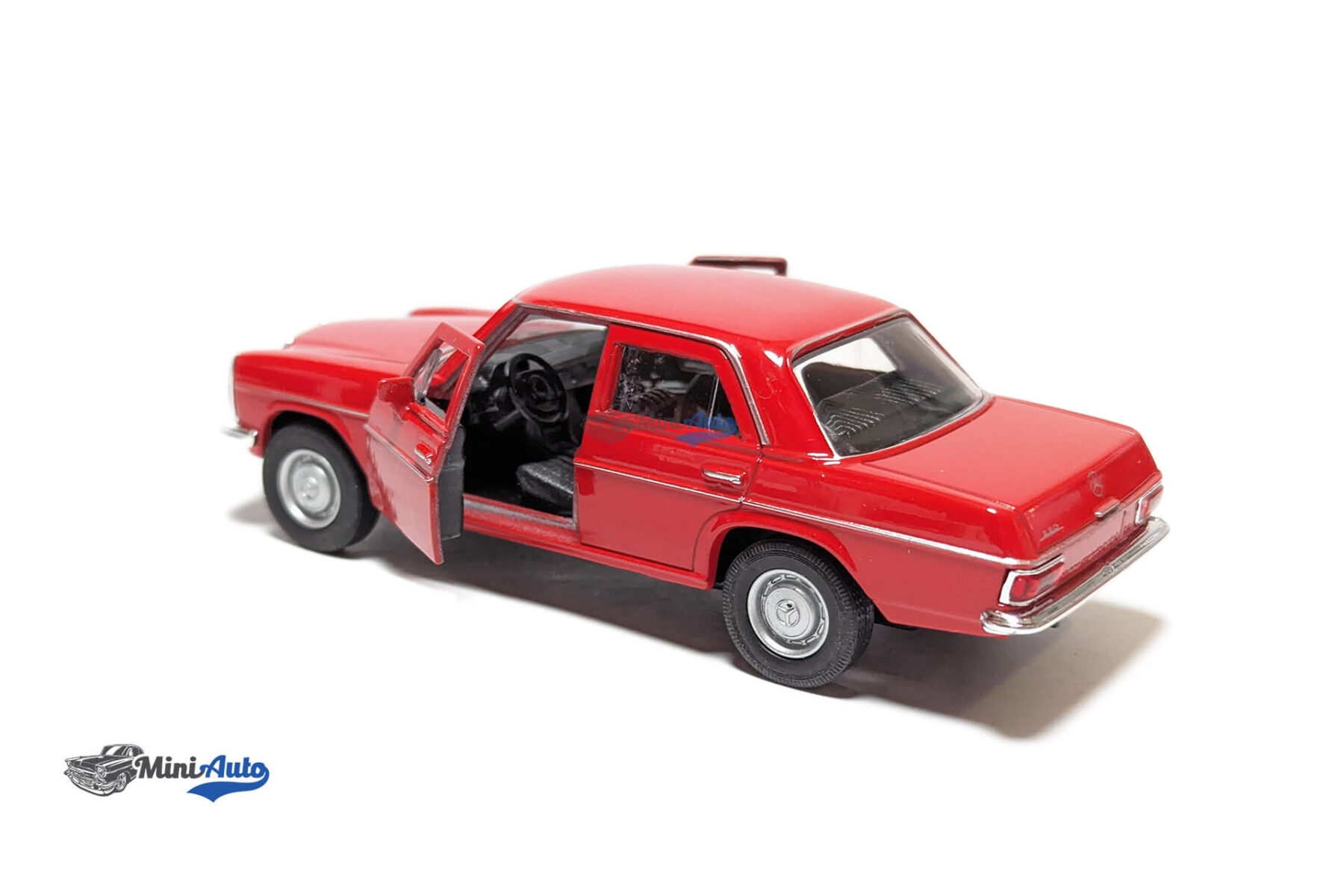 Mercedes-Benz 220 - 1965 - Red - 1:34-1:39 - Image 4