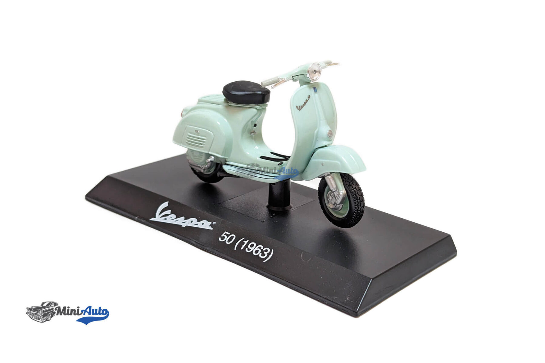 ALA0049---Piaggio---Vespa-50----1963---Light-Green_2 Piaggio - Vespa 50  - 1963 - Light Green - Image 5