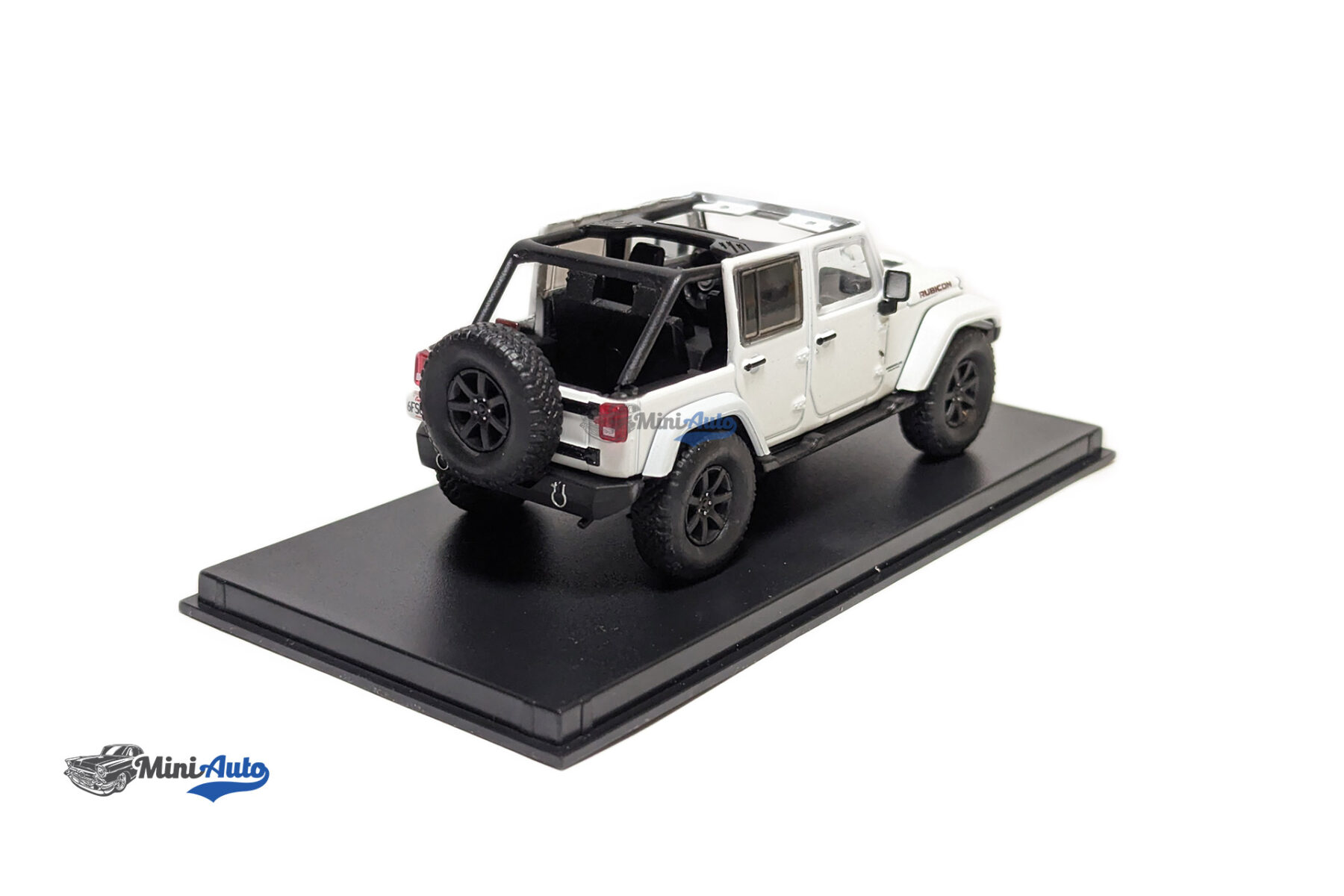 Jeep Wrangler Unlimited Rubicon X with Off-Road Parts Jeep Official Badge of Honor The Rubicon Trail Lake Tahoe California - 2014  - White - Image 11