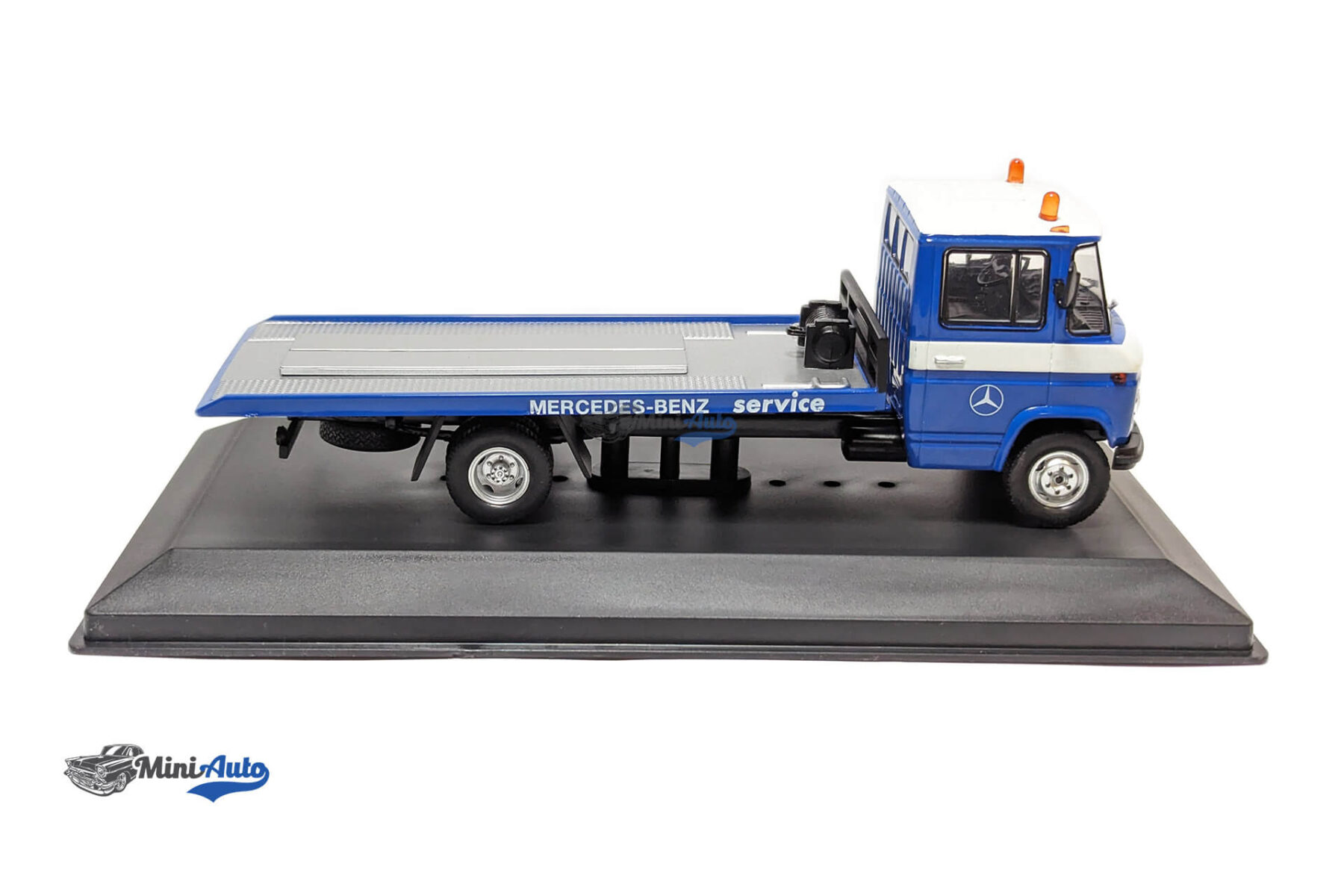 Mercedes-Benz L 608 D service - 1980 - Blue - Image 3