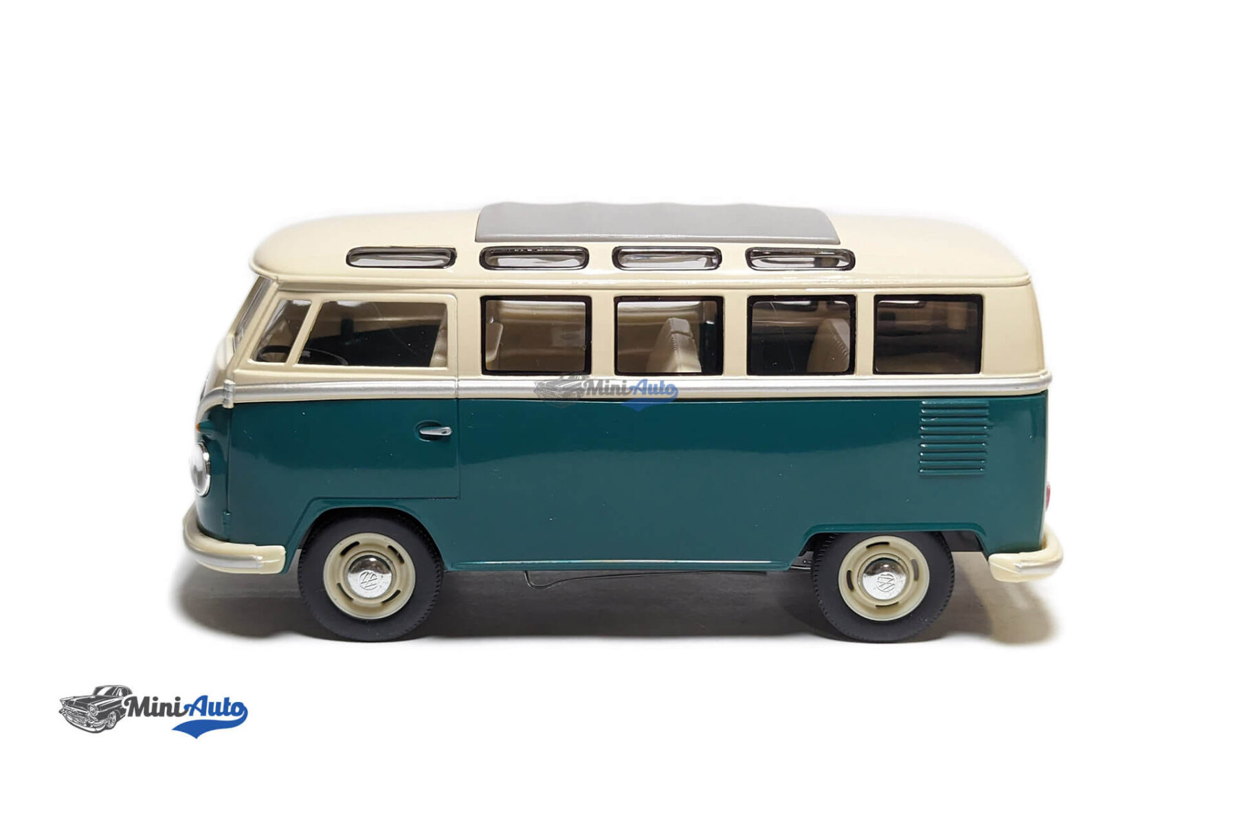 Volkswagen T1 Samba Minibus – 1962 – Green - Image 2