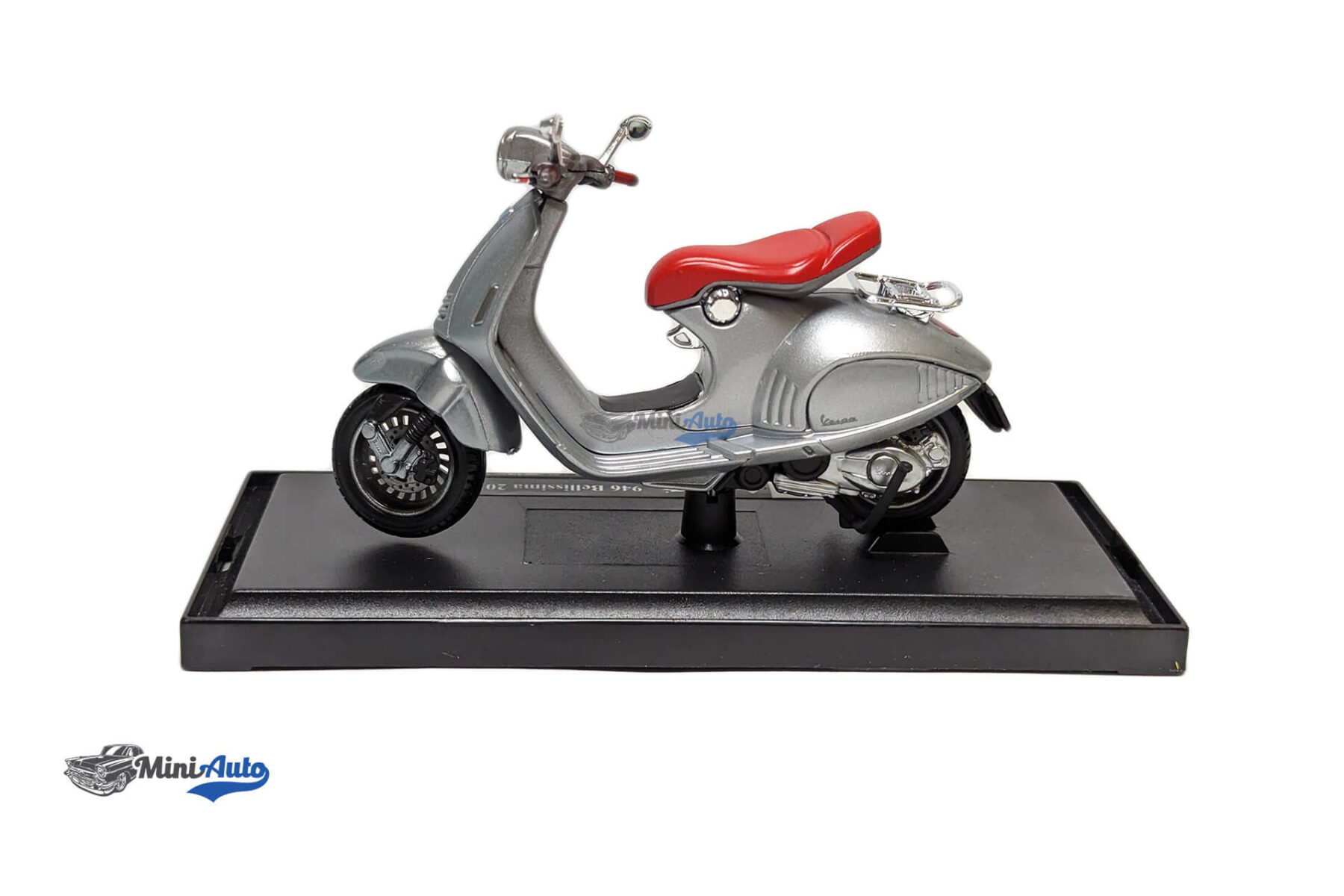Piaggio - Vespa 946 Bellissima - 2014 - Silver - Image 2