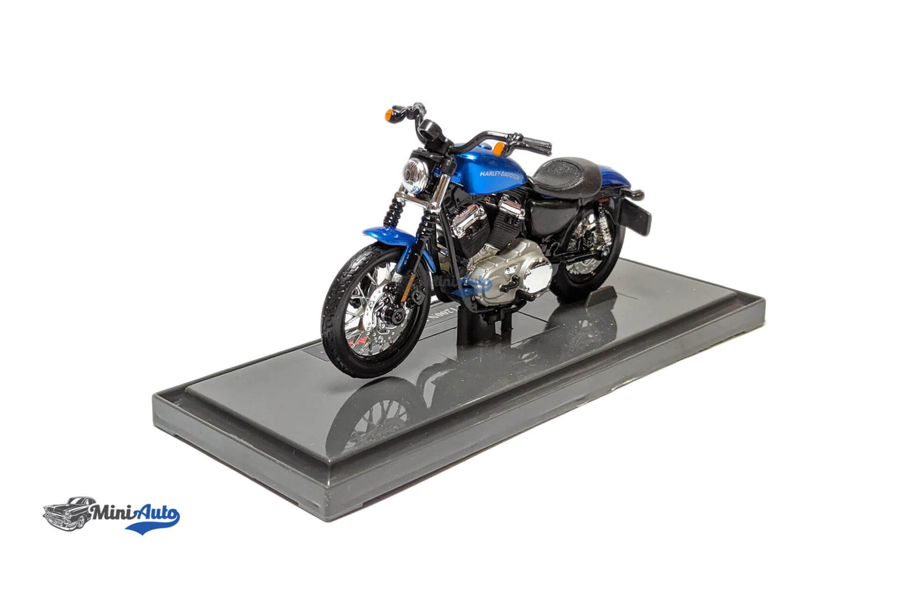 Harley Davidson XL 1200N Nightster - 2012 - Blue - Image 4