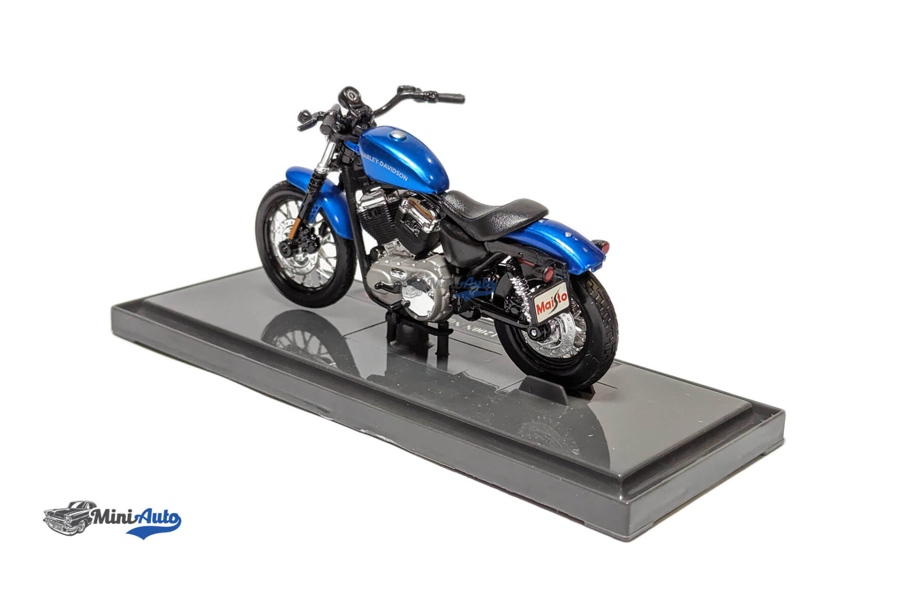 Harley Davidson XL 1200N Nightster - 2012 - Blue - Image 7