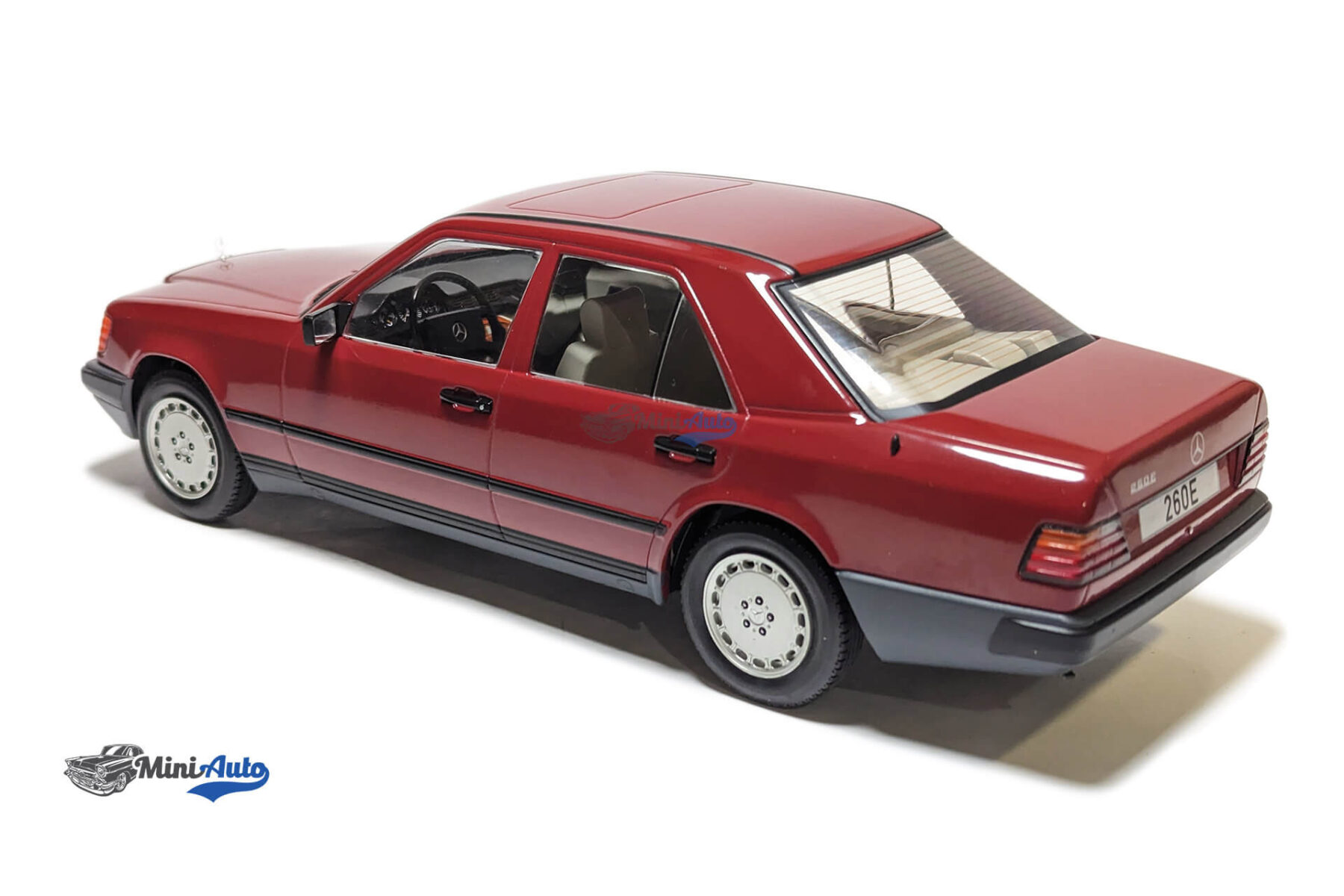 Mercedes 260 E (W124) - 1984 - Red - Image 7