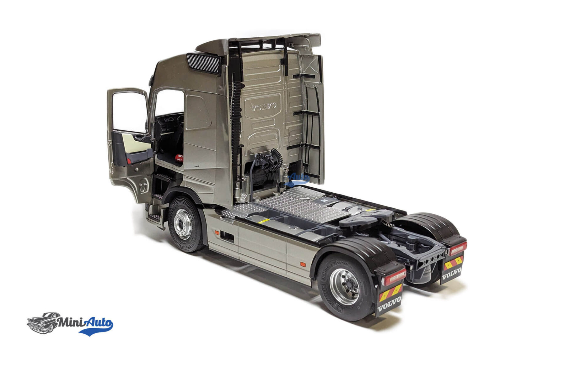 Volvo FH Globetrotter Xl - 2021 - Light Grey - Image 10