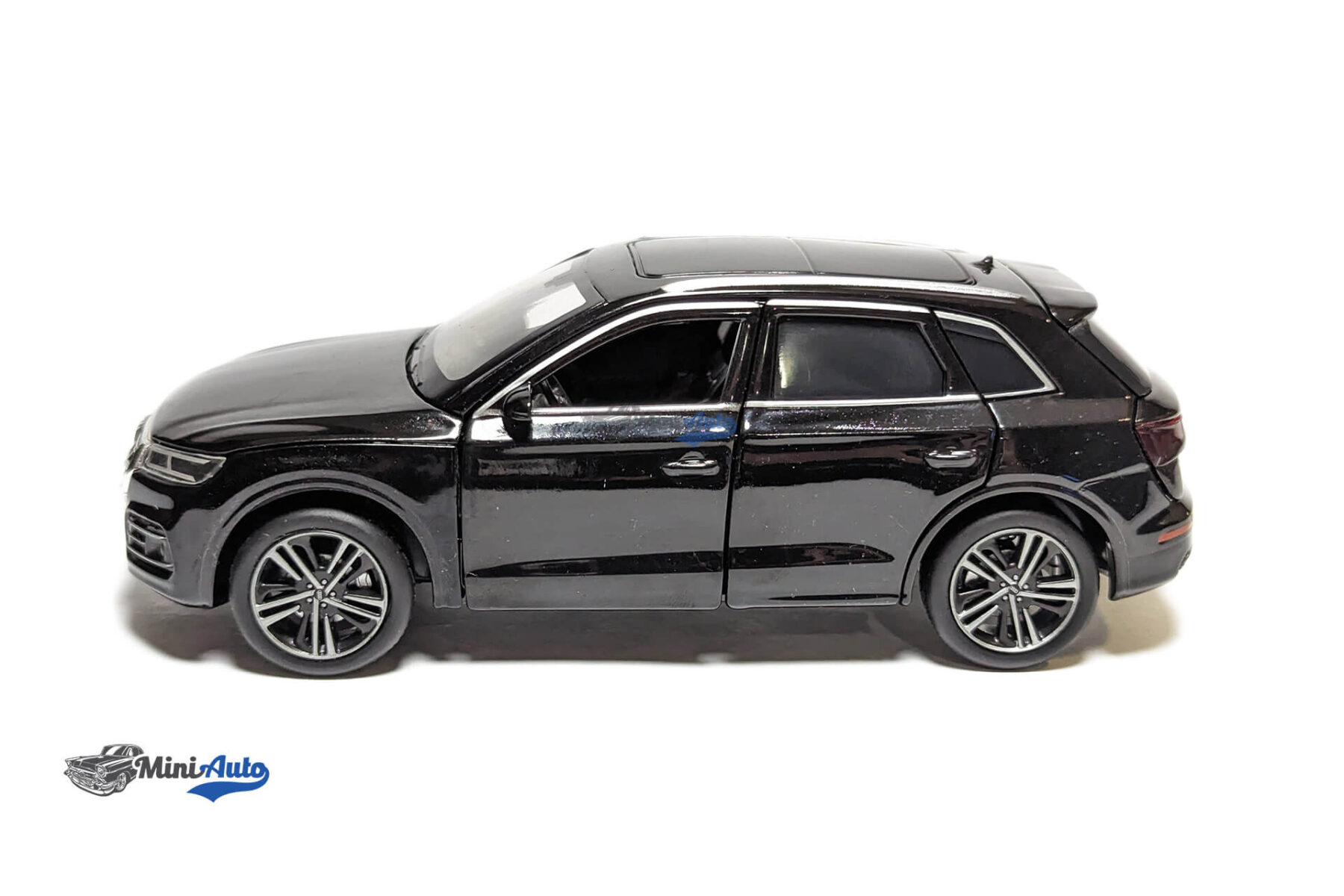 Audi Q5 - 2017 - Black - Image 10