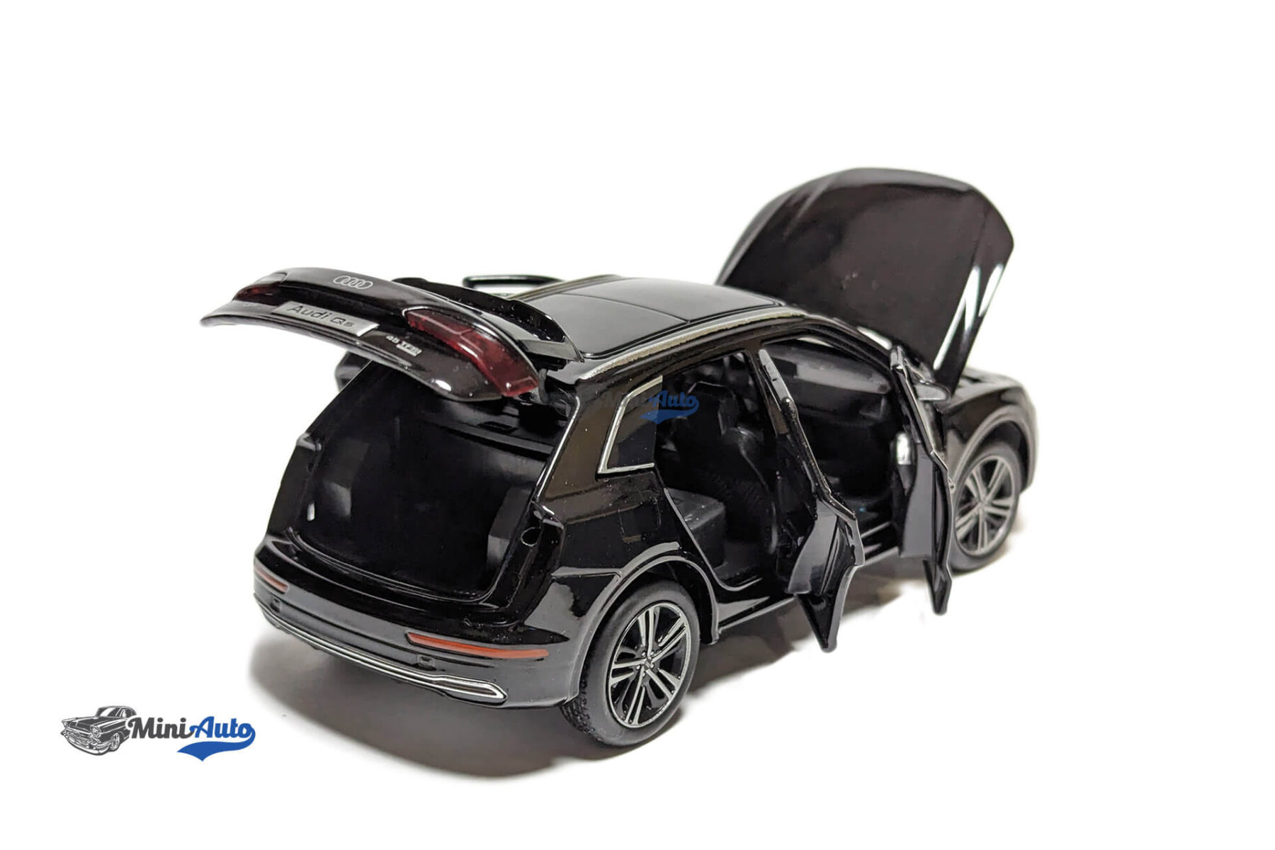 Audi Q5 - 2017 - Black - Image 5