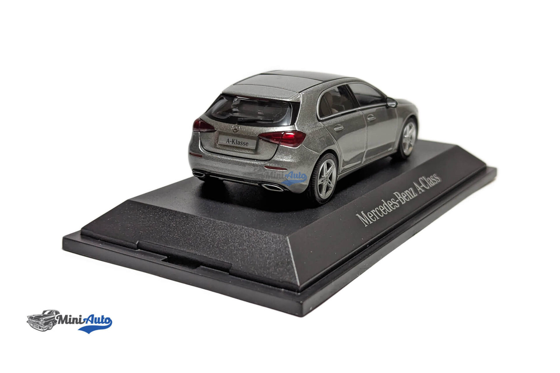 Mercedes-Benz A-Class (W177) - 2018 - Silver - Image 4